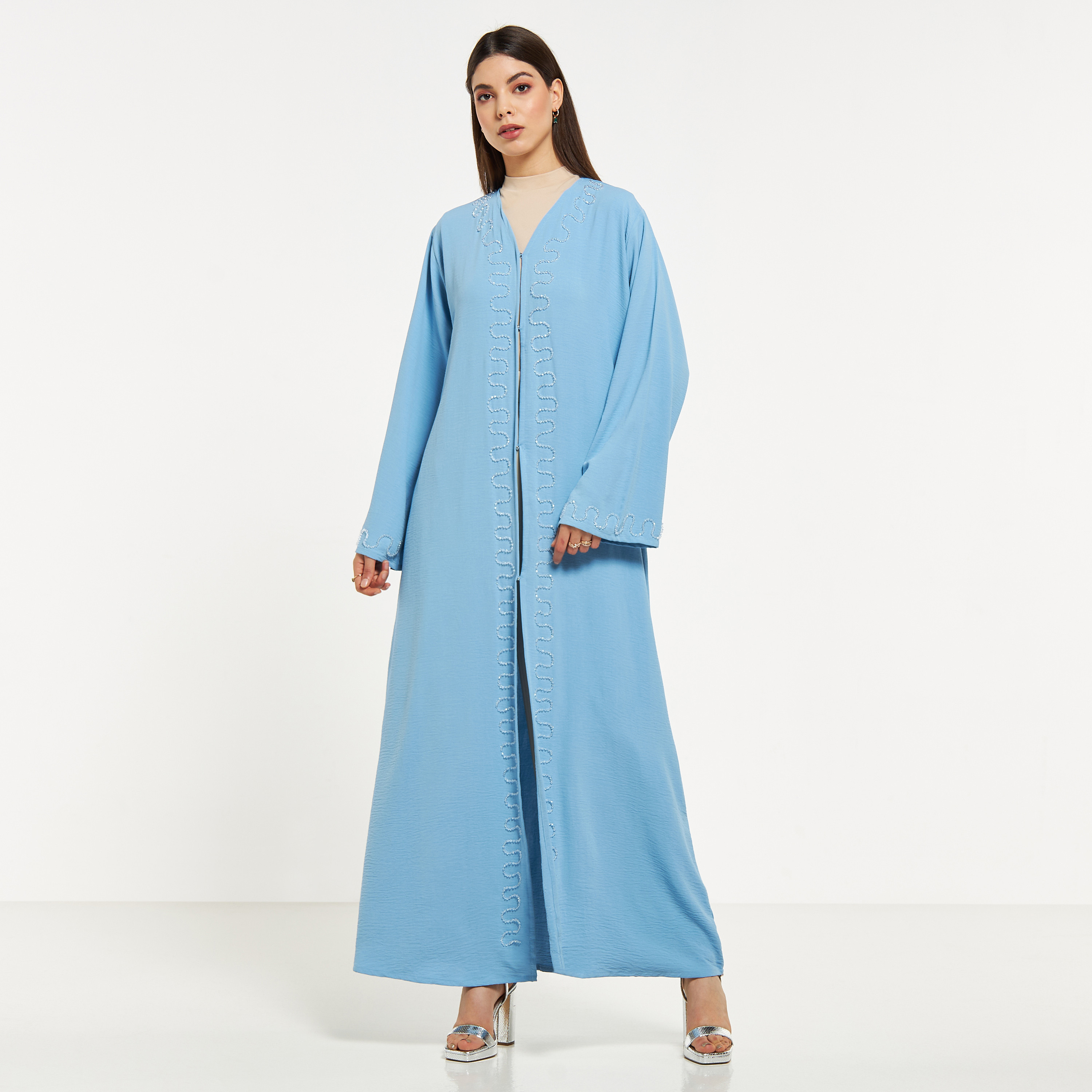 عباية مزيّنة مع حجاب من مويستريت-women-arabicclothing-abayas-image-1