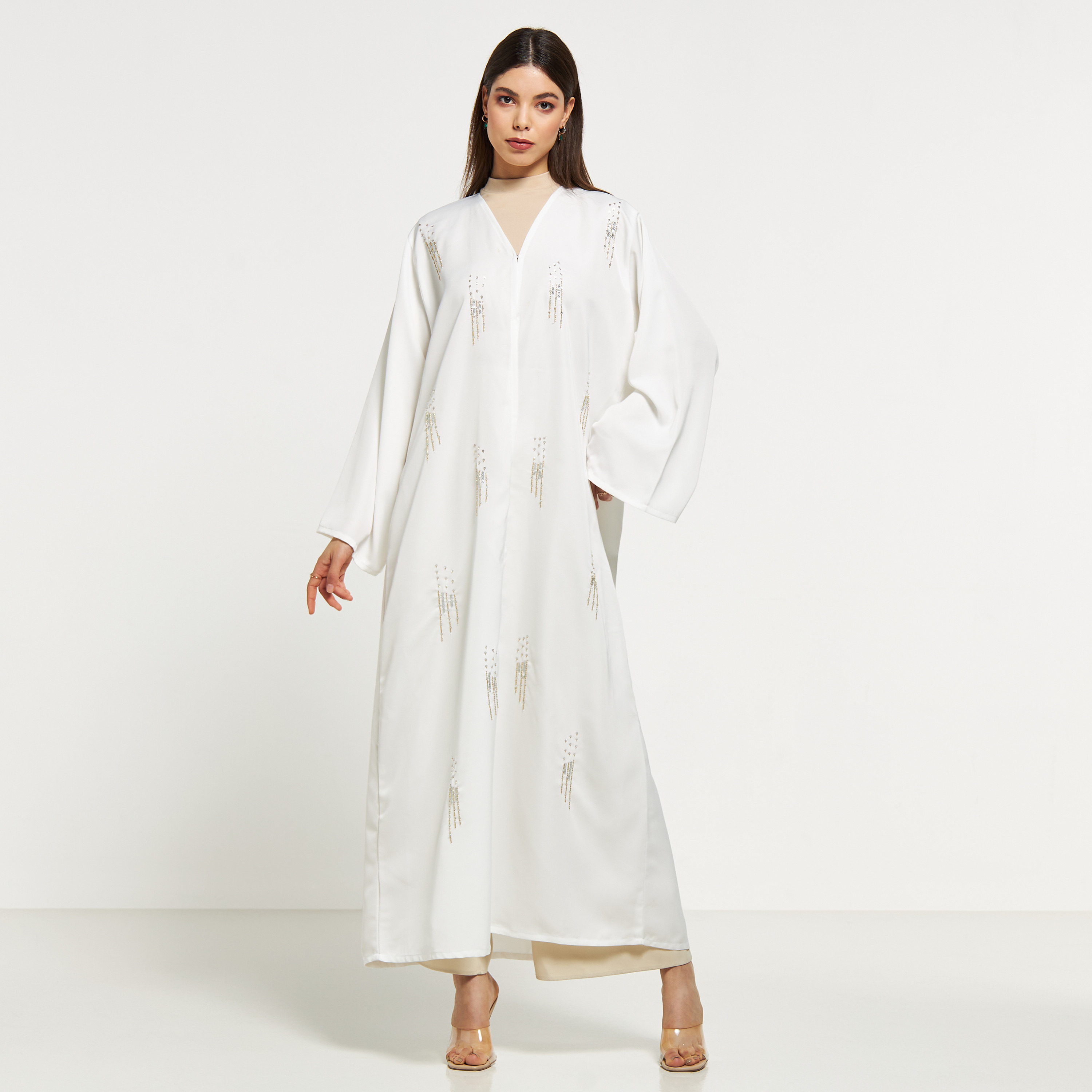 عباية مزيّن بالترتر مع حجاب من مويستريت-women-arabicclothing-abayas-image-1