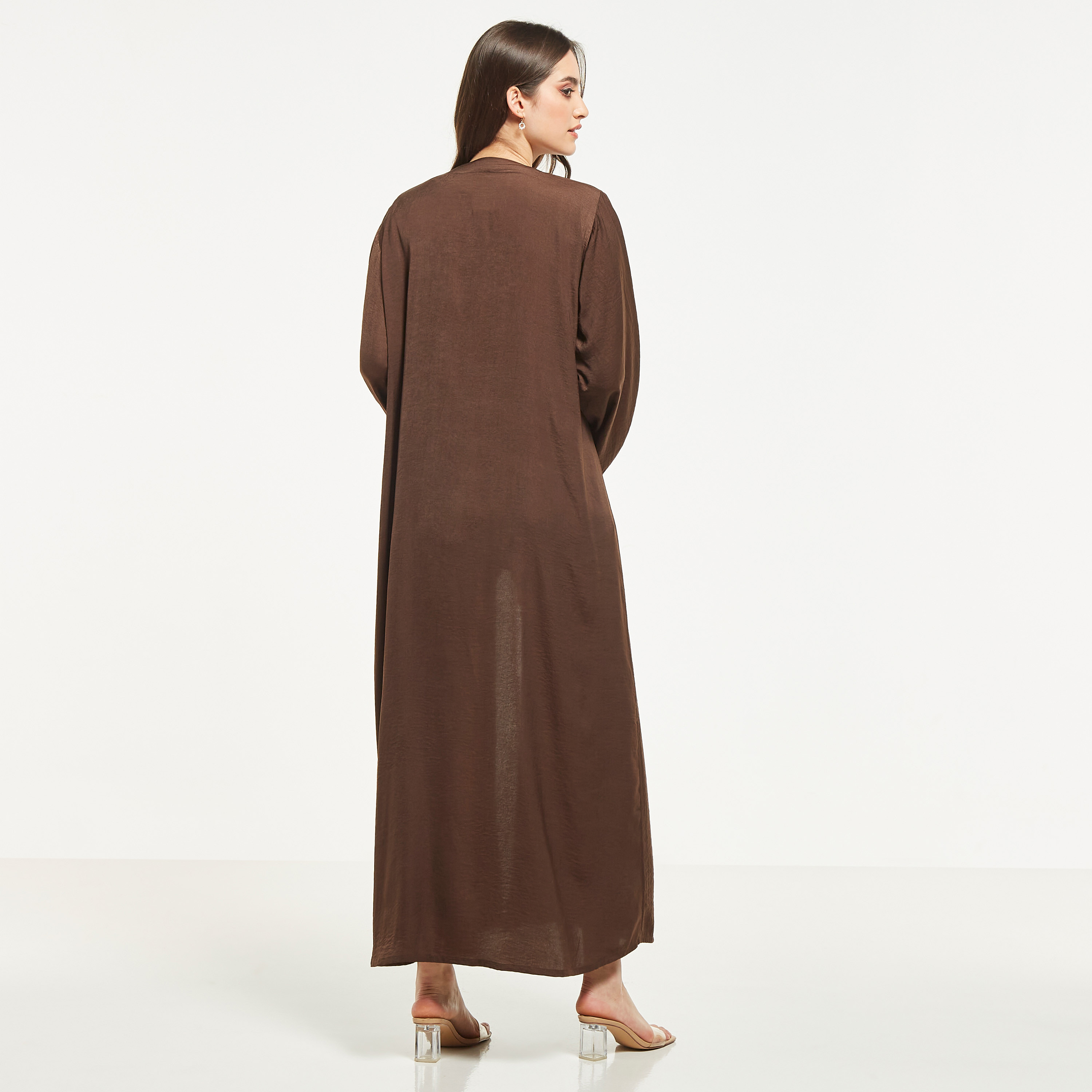 عباية مفتوحة من الأمام مطرزة من مويستريت-women-arabicclothing-abayas-image-5
