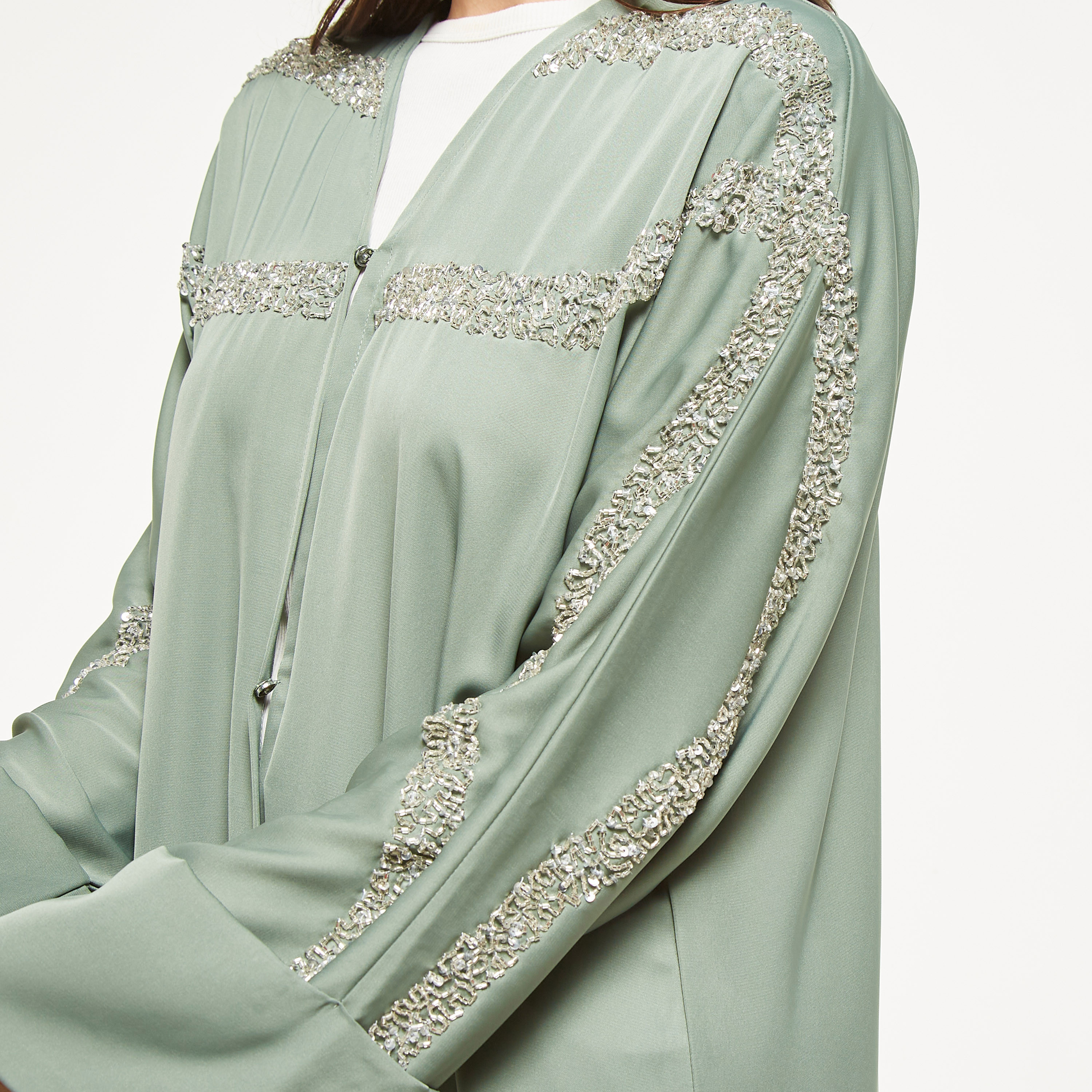 عباية مزيّنة مع حجاب من مويستريت-women-arabicclothing-abayas-image-3