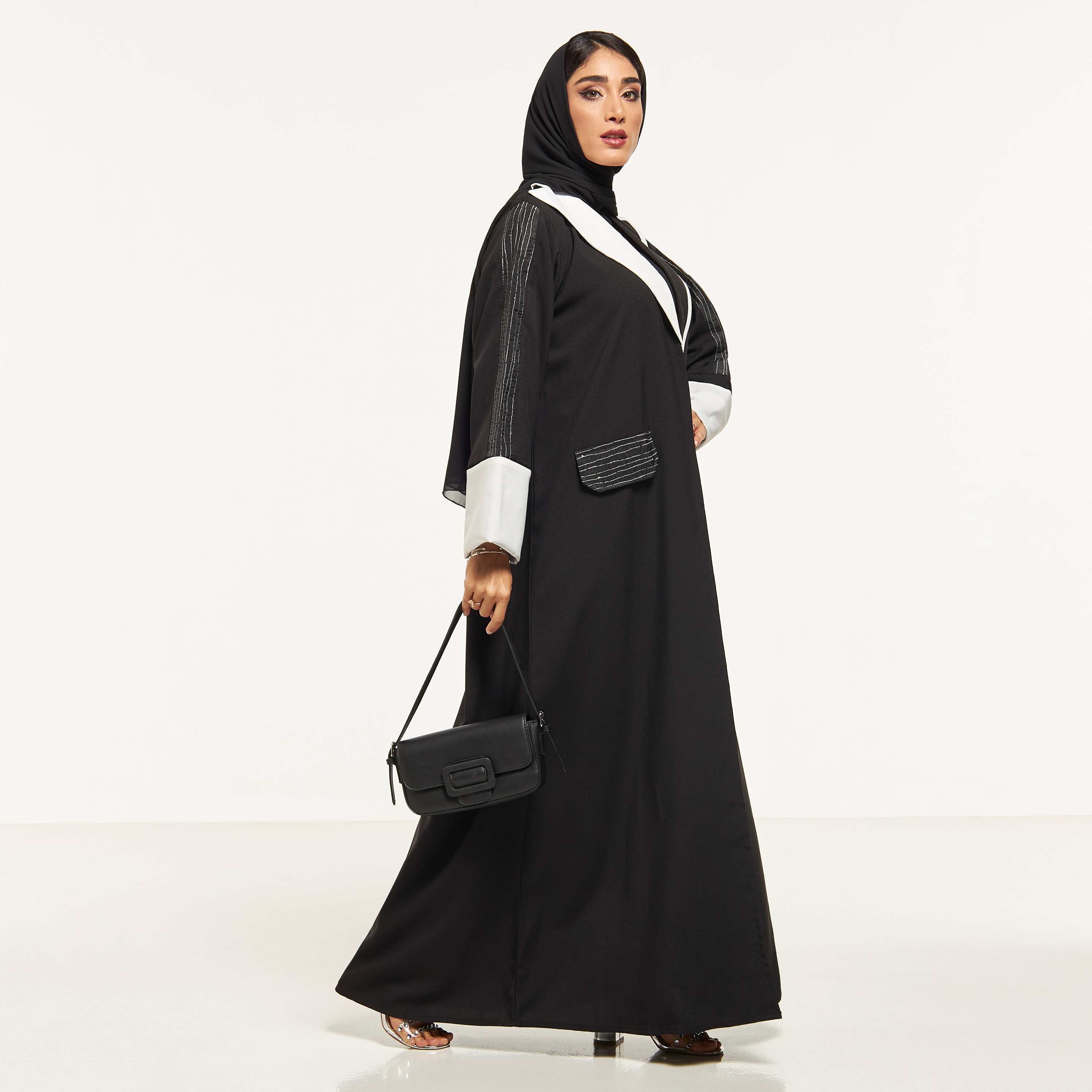 MOiSTREET Colourblock Abaya with Hijab and Lapel-women-arabicclothing-abayas-image-1