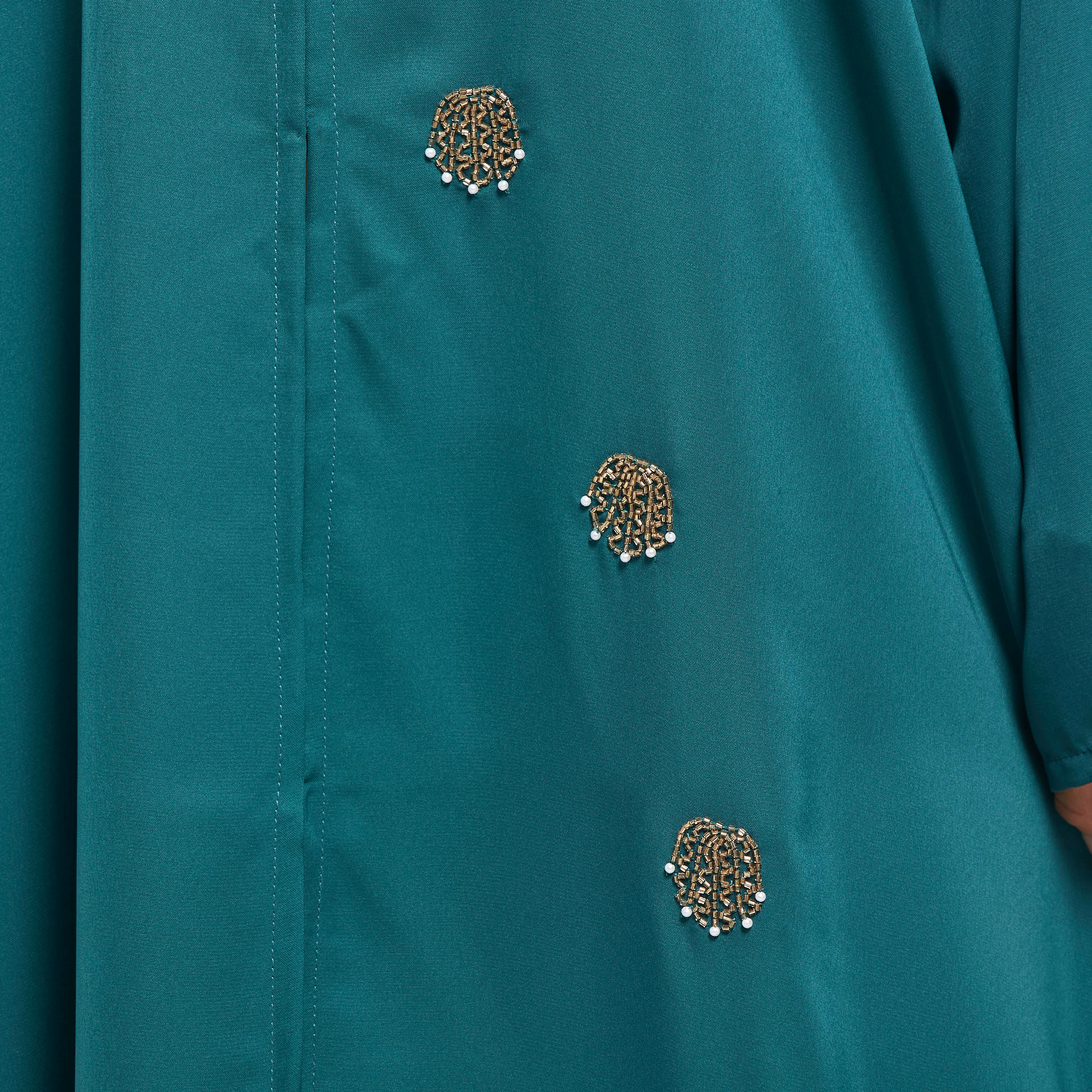عباية مزيّنة مع حجاب من مويستريت-women-arabicclothing-abayas-image-3