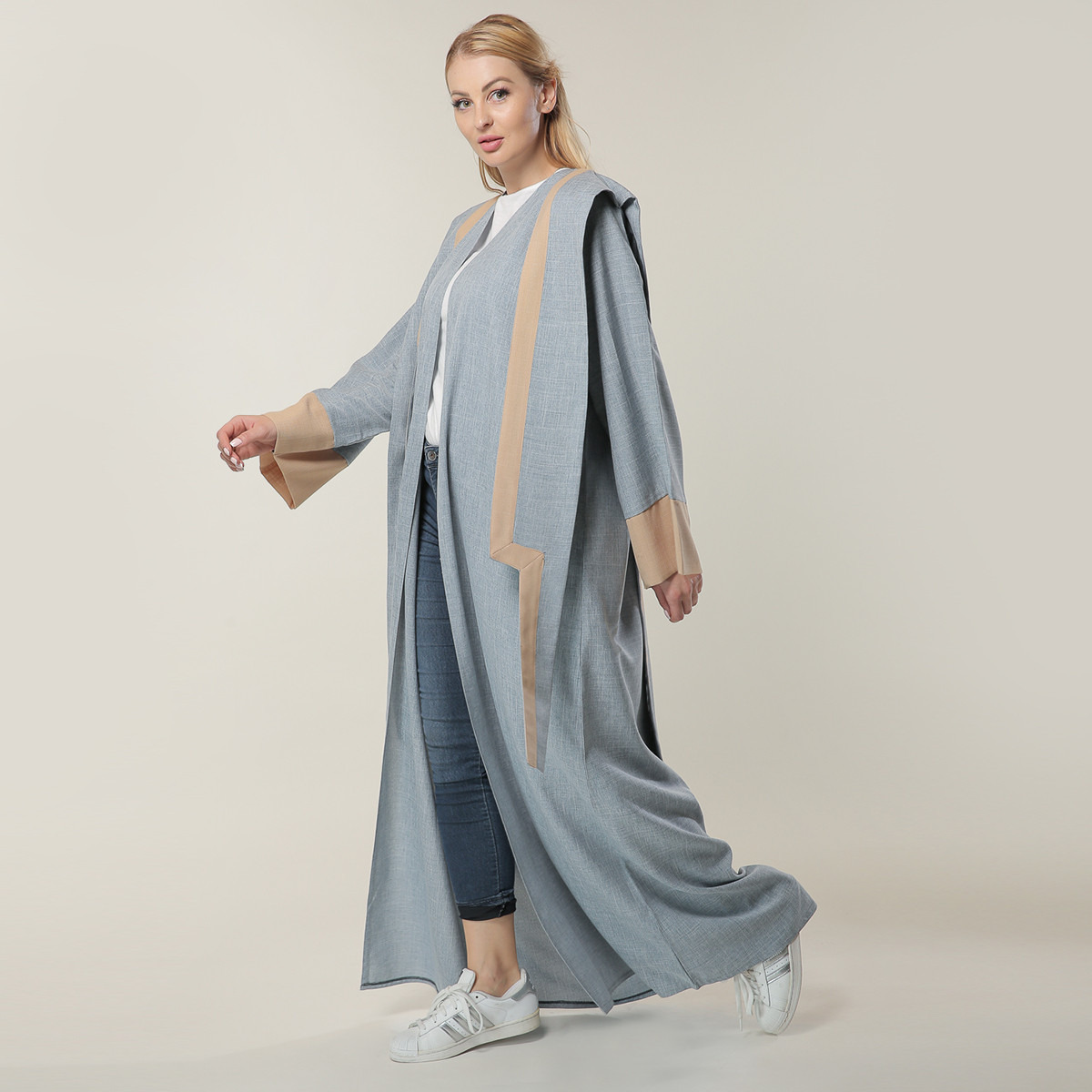 عباية بارزة الملمس بتفاصيل لوح من مويستريت-women-arabicclothing-abayas-image-2
