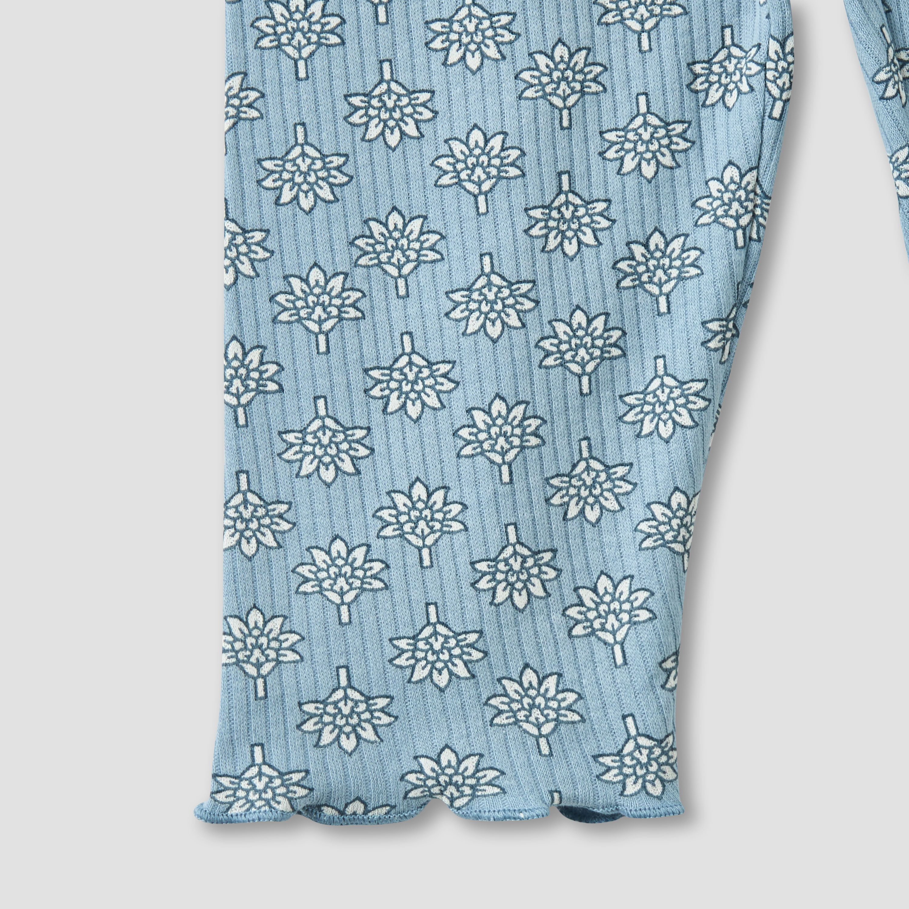 Juniors Cotton Crew Neck Long Sleeves Pyjama Set with Floral Print - Pack of 3-baby-girls-clothing-nightwear-pyjamasets-image-12
