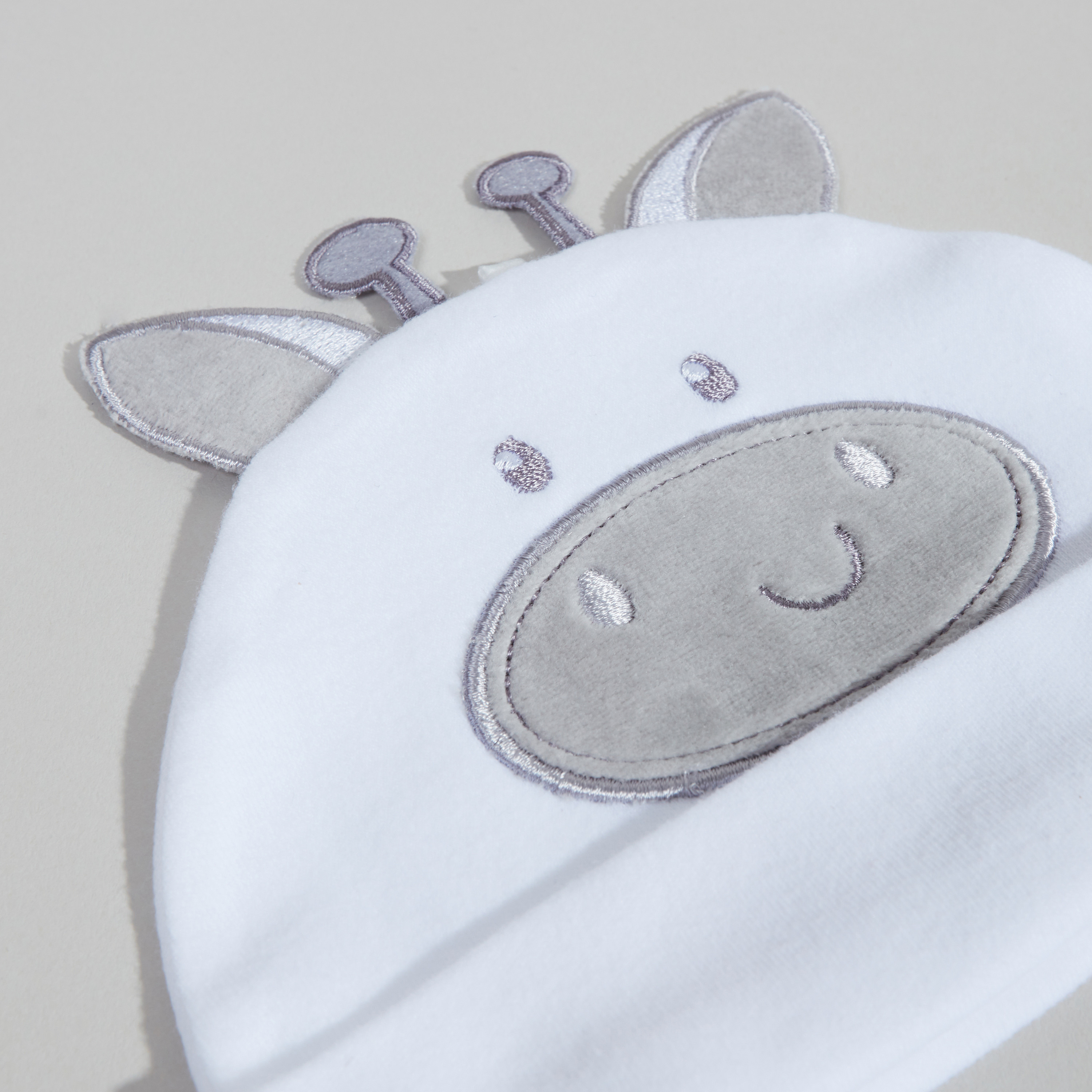 حزمة أغطية كامبو القطنيّة من جونيورز - ثلاث قطع-baby-girls-accessories-caps-image-3