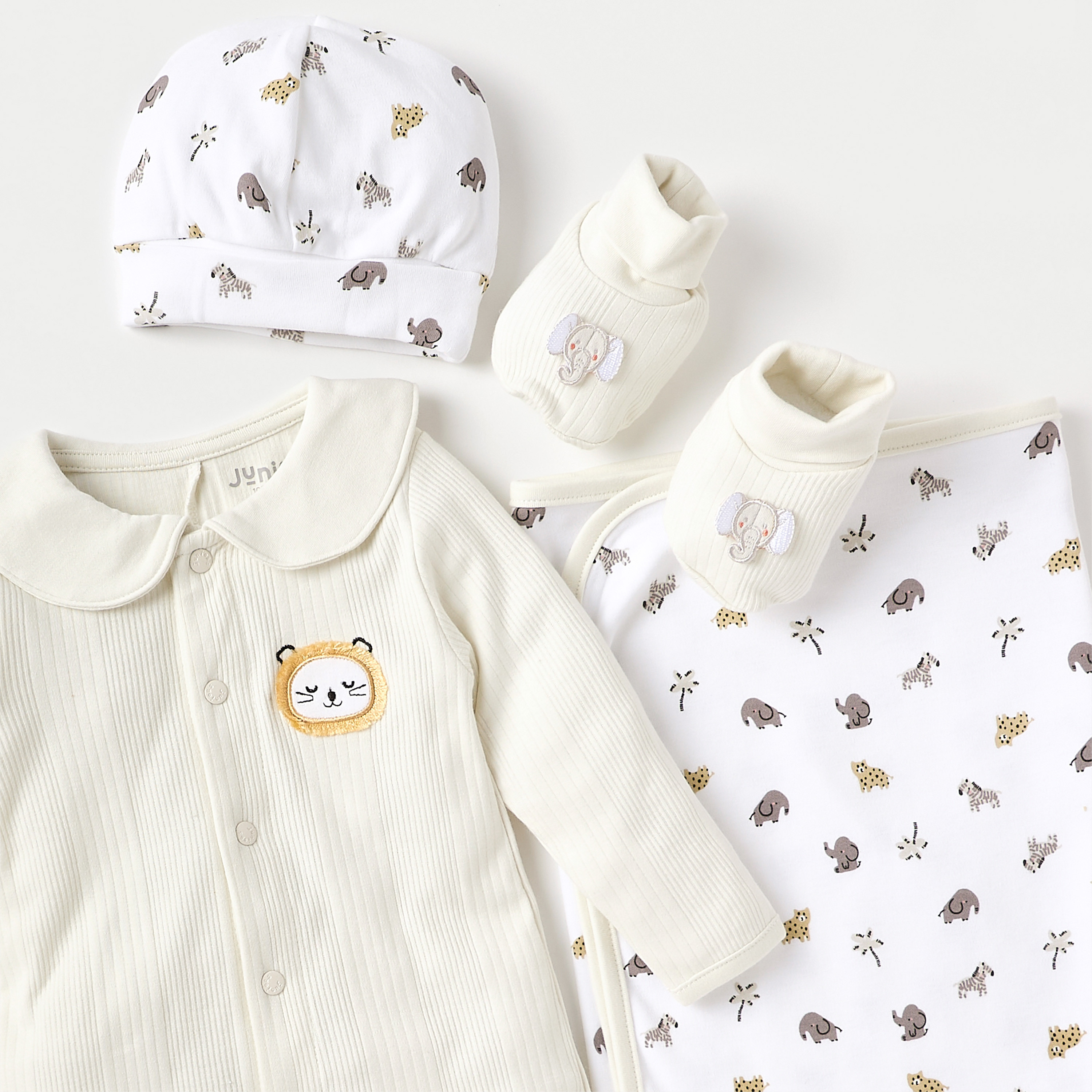 طقم هدايا ملابس 5 قطعة بطبعات حيوانات من جونيورز-baby-boys-clothing-multipacks-image-5