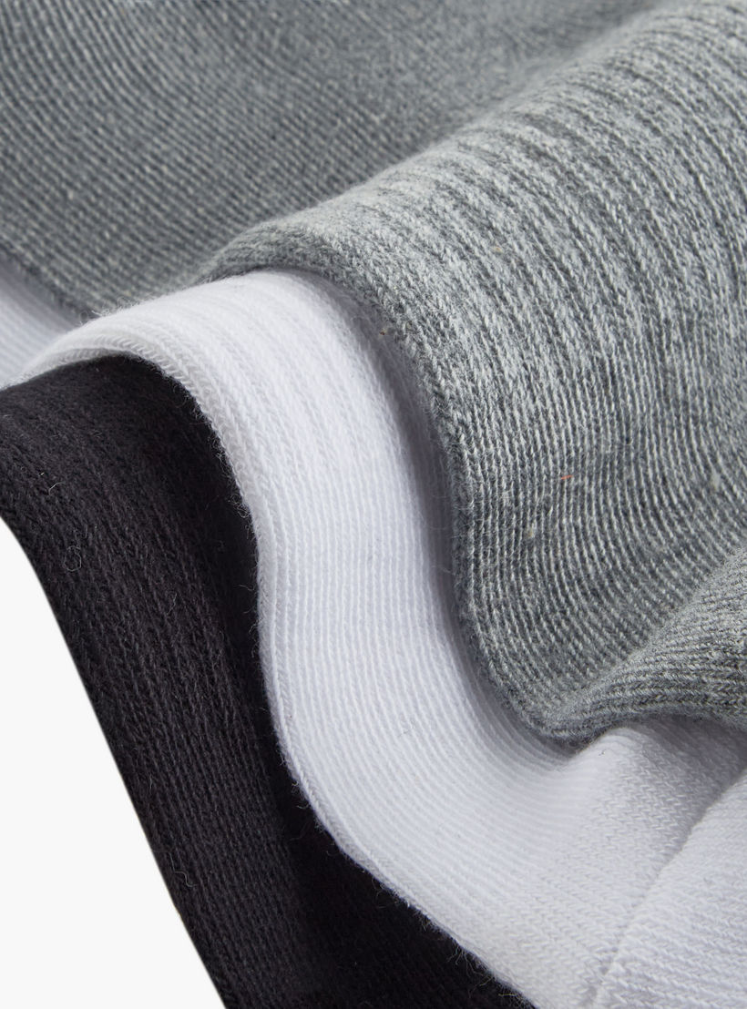 طقم جوارب رياضية موسّدة 3 أزواج بطول الكاحل وطبعات من كابا-men-socks-image-4