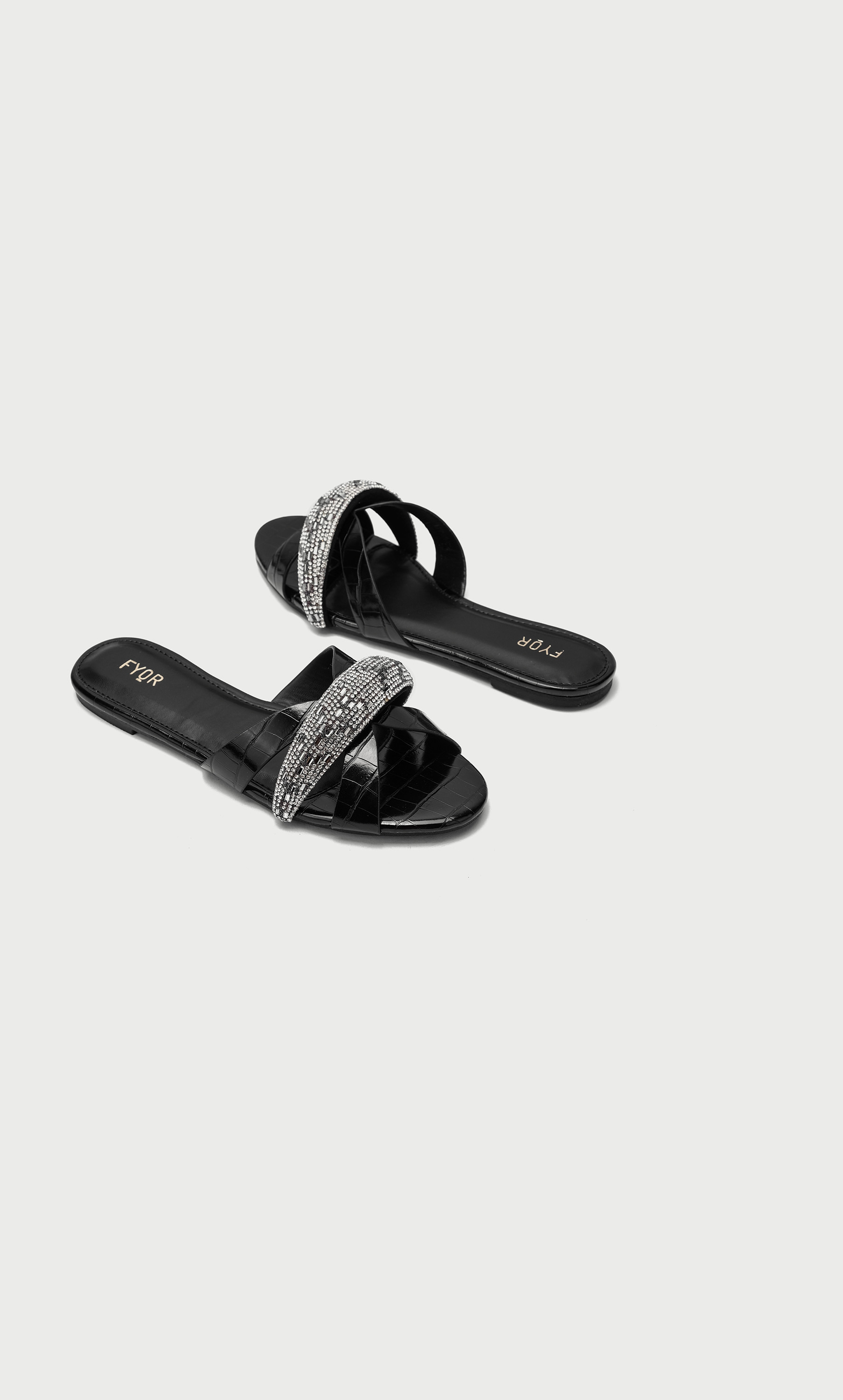 صندل نسائي مسطح مزخرف من فيور  MY 252-women-shoes-sandals-flats-image-2