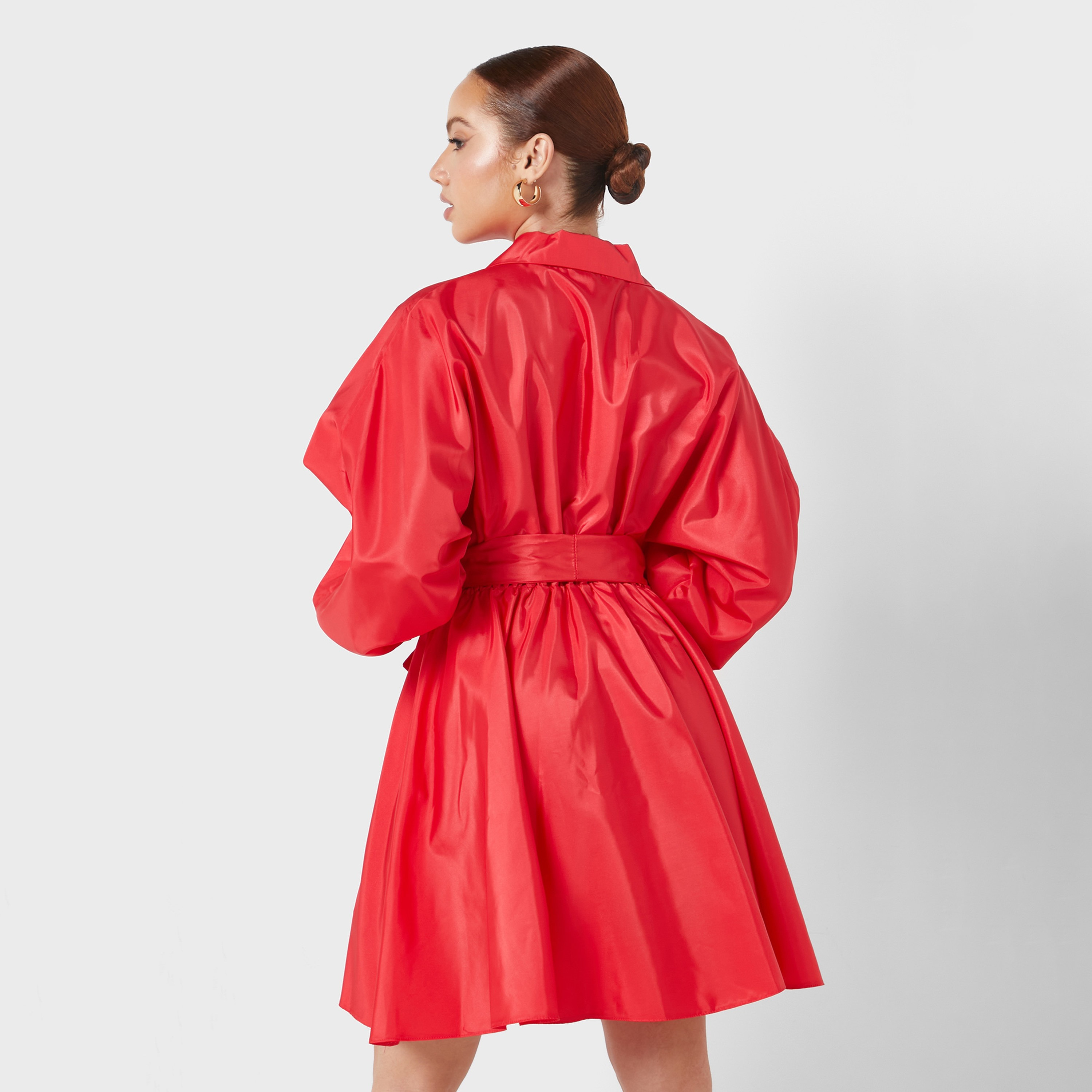 فستان قميص بأكمام بالون وياقة عالية أحمر للنساء بطول الركبة من نوكتيرن-women-clothing-dresses-image-2