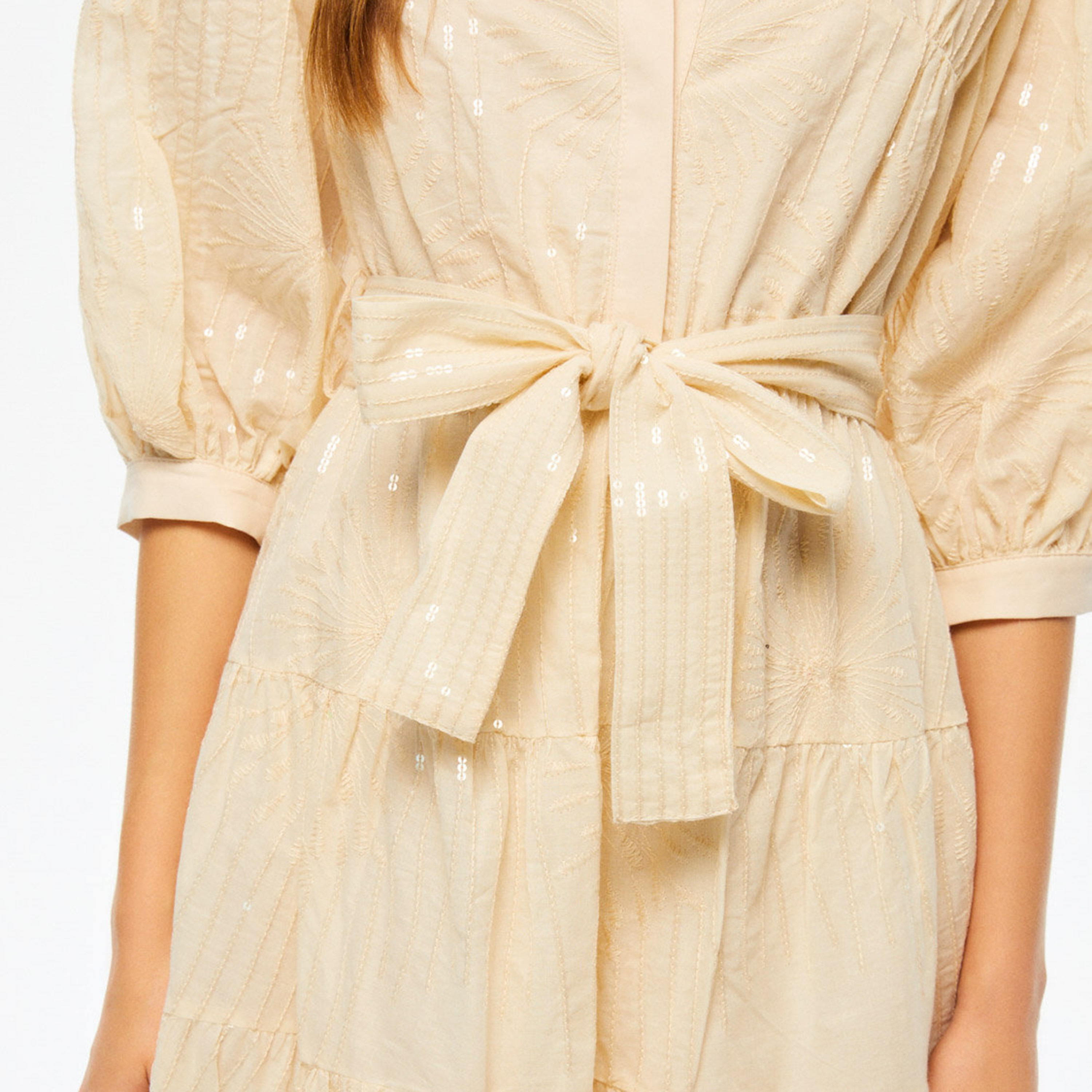 فستان سهرة نسائي متوسط ​​الطول بقميص بأكمام منفوخة وياقة مزينة بالترتر من نوكترن-women-clothing-dresses-image-2