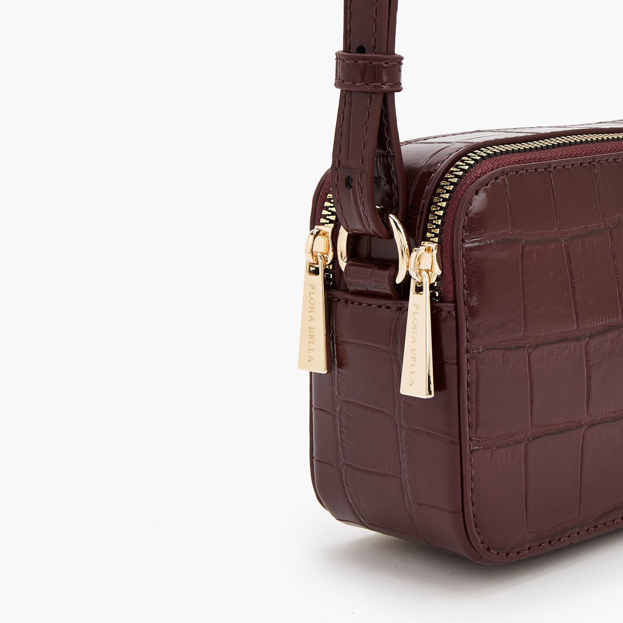 شنطة كروس بودي بارزة الملمس بحزام قابل للتعديل من فلورا بيلا-women-bagsandwallets-handbags-image-5