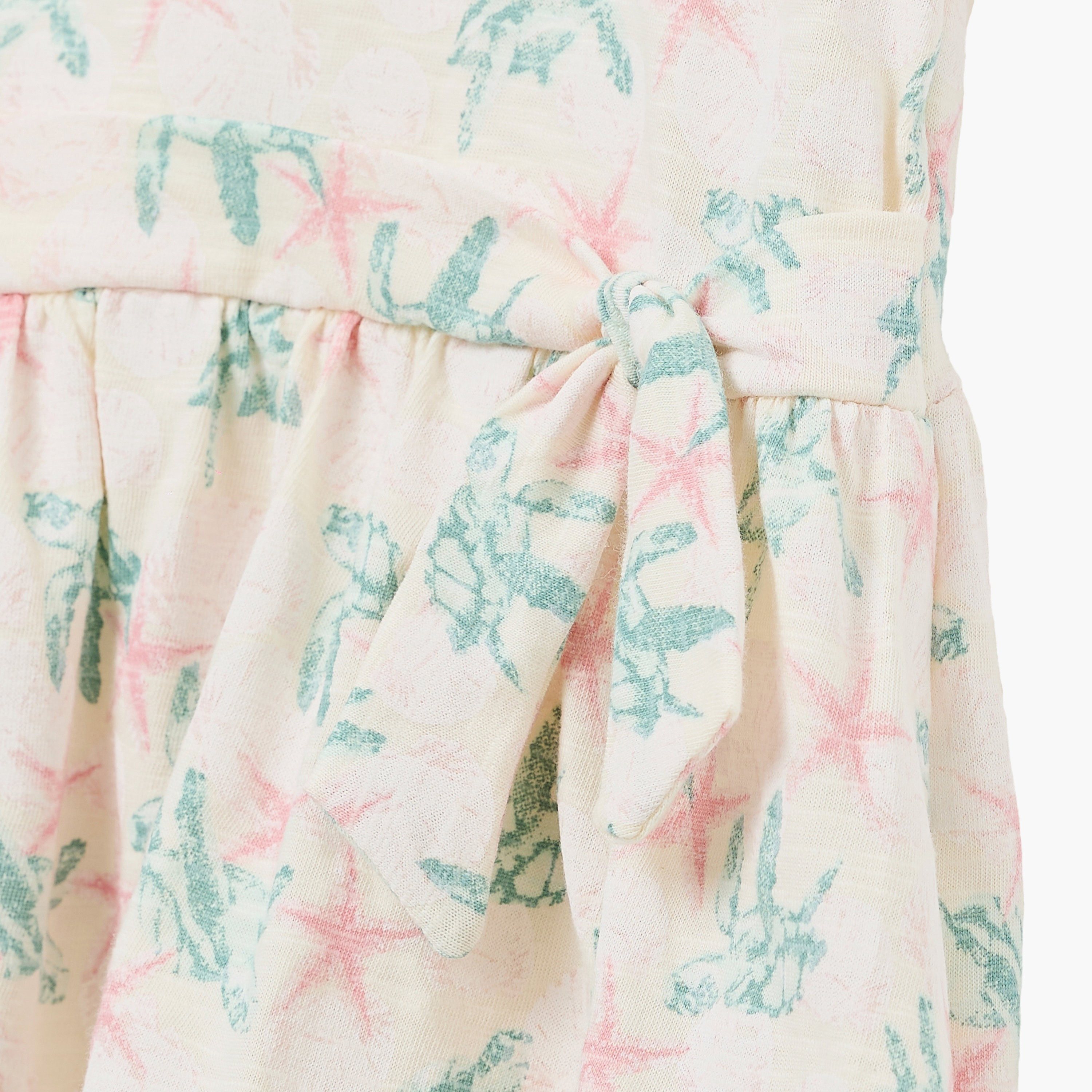 فستان بأربطة أمامية وطبعة سلحفاة ونجم البحر من ديركجي-girls-clothing-dressesandjumpsuits-image-6