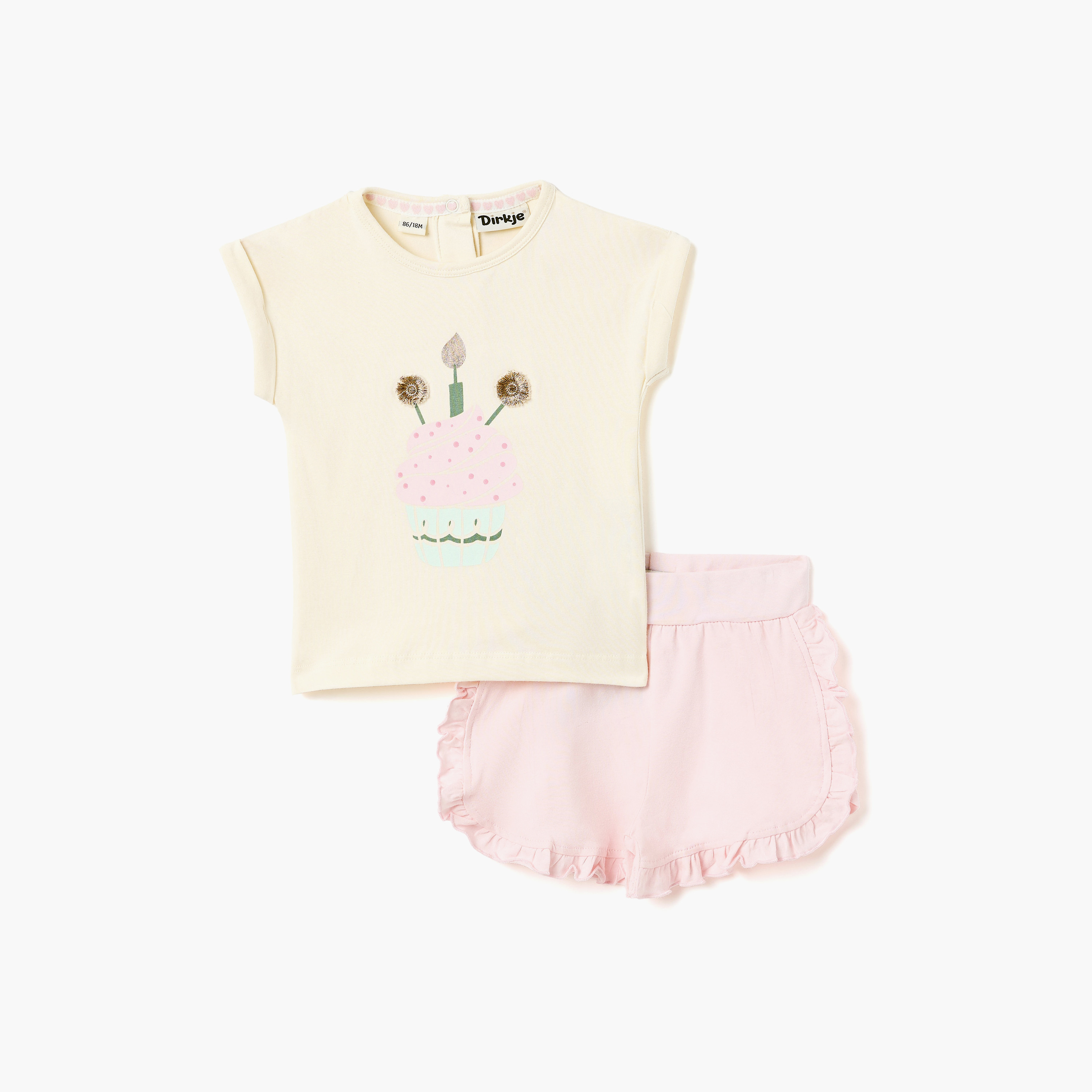 طقم بلوزة بكشكشة وشورت من قماش الوافل بنقشة "Sunny Meadow" من ديركجي-girls-clothing-setsandcoords-image-1