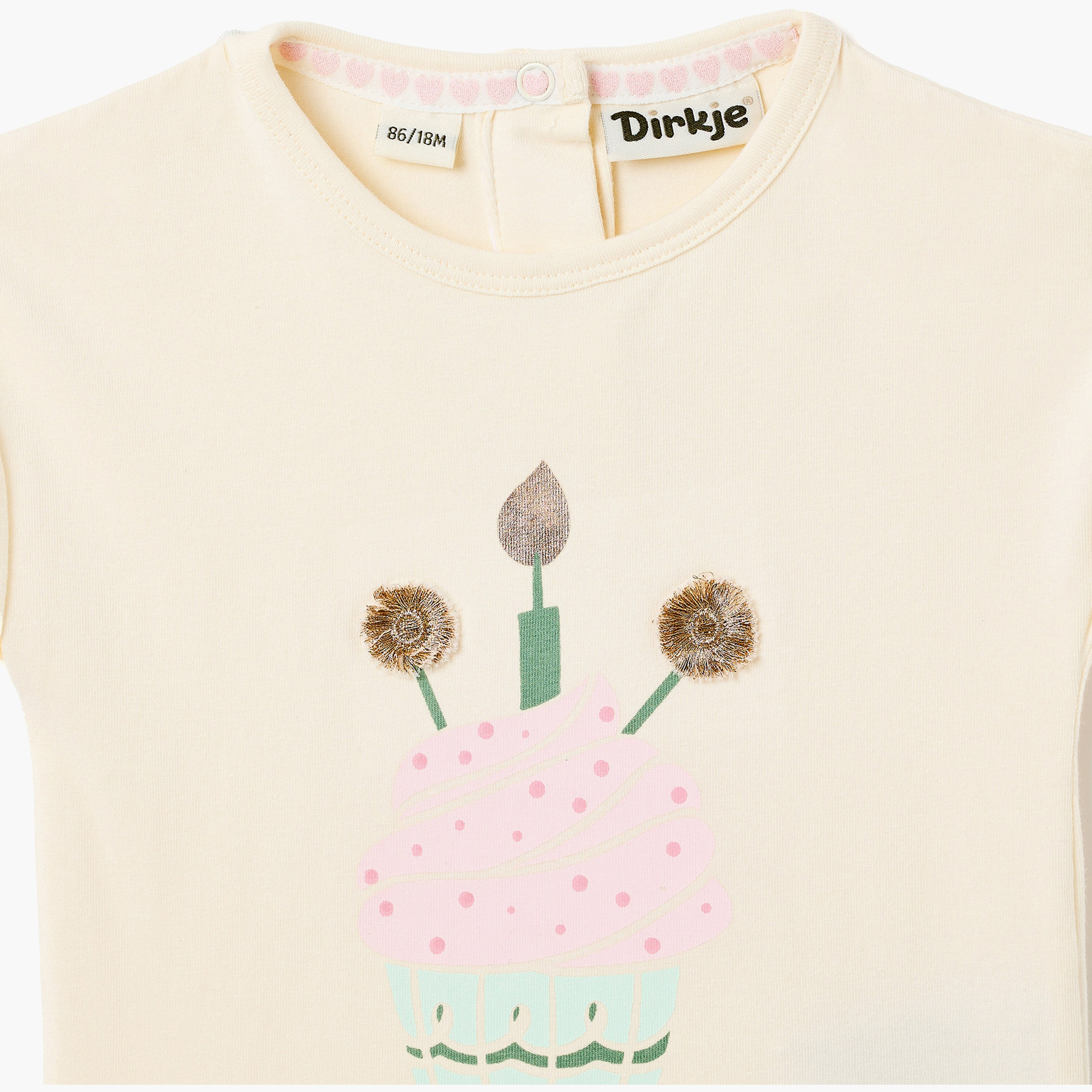 طقم بلوزة بكشكشة وشورت من قماش الوافل بنقشة "Sunny Meadow" من ديركجي-girls-clothing-setsandcoords-image-7