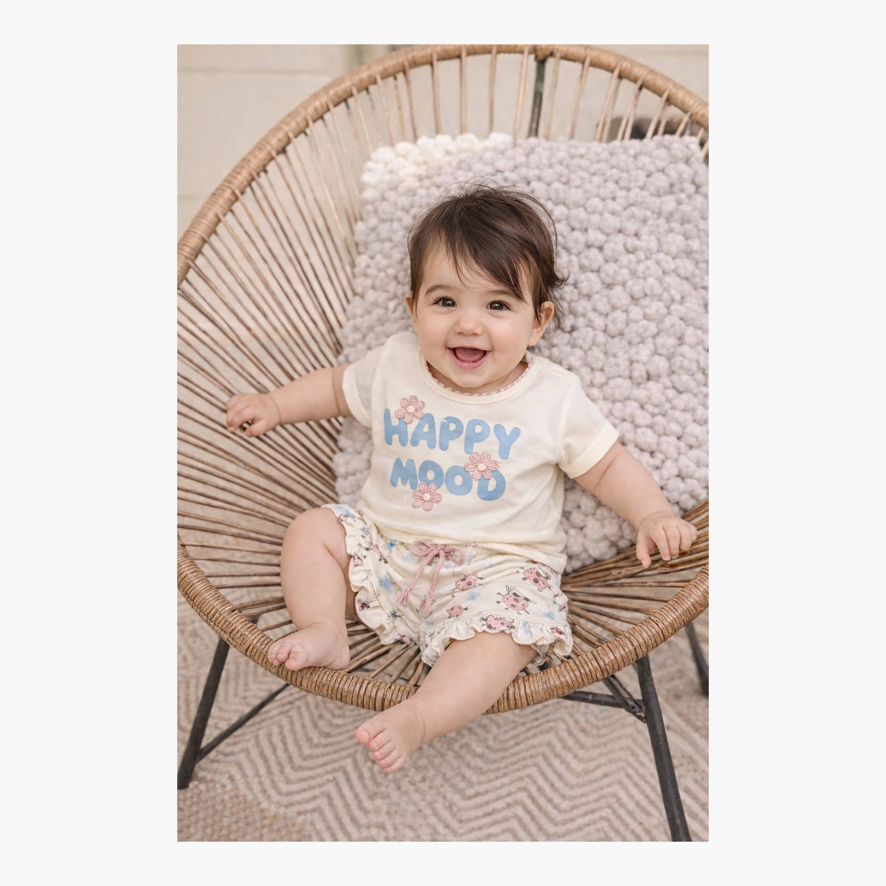 طقم بلوزة "Happy Mood" بتفاصيل كشكشة وطبعة دعسوقة مع شورت من ديركجي-girls-clothing-setsandcoords-image-6