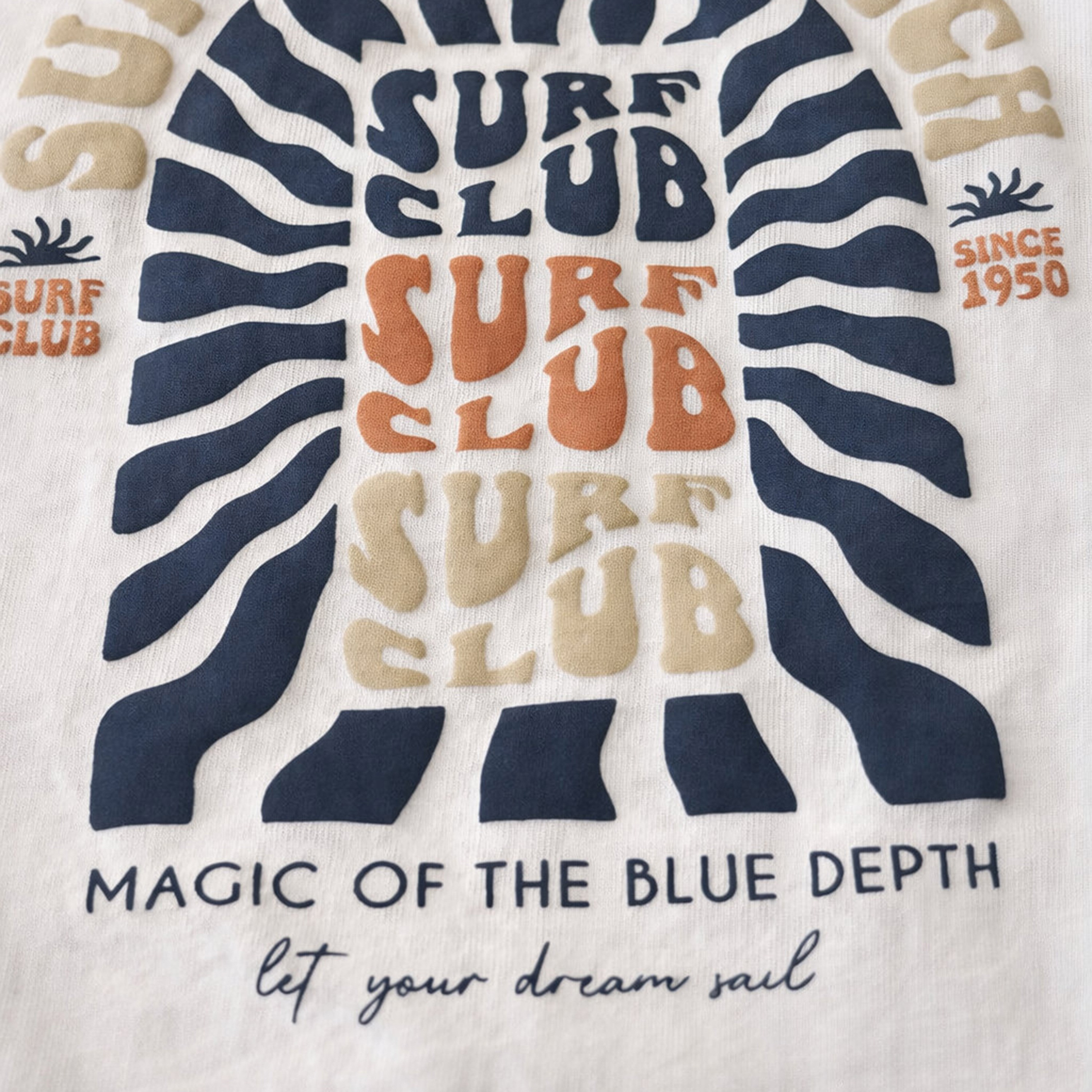 طقم تي شيرت "Sunshine Surf Club" وبنطلون رياضي بجيوب "موتو" من ديركجي-boys-clothing-setsandcoords-image-2