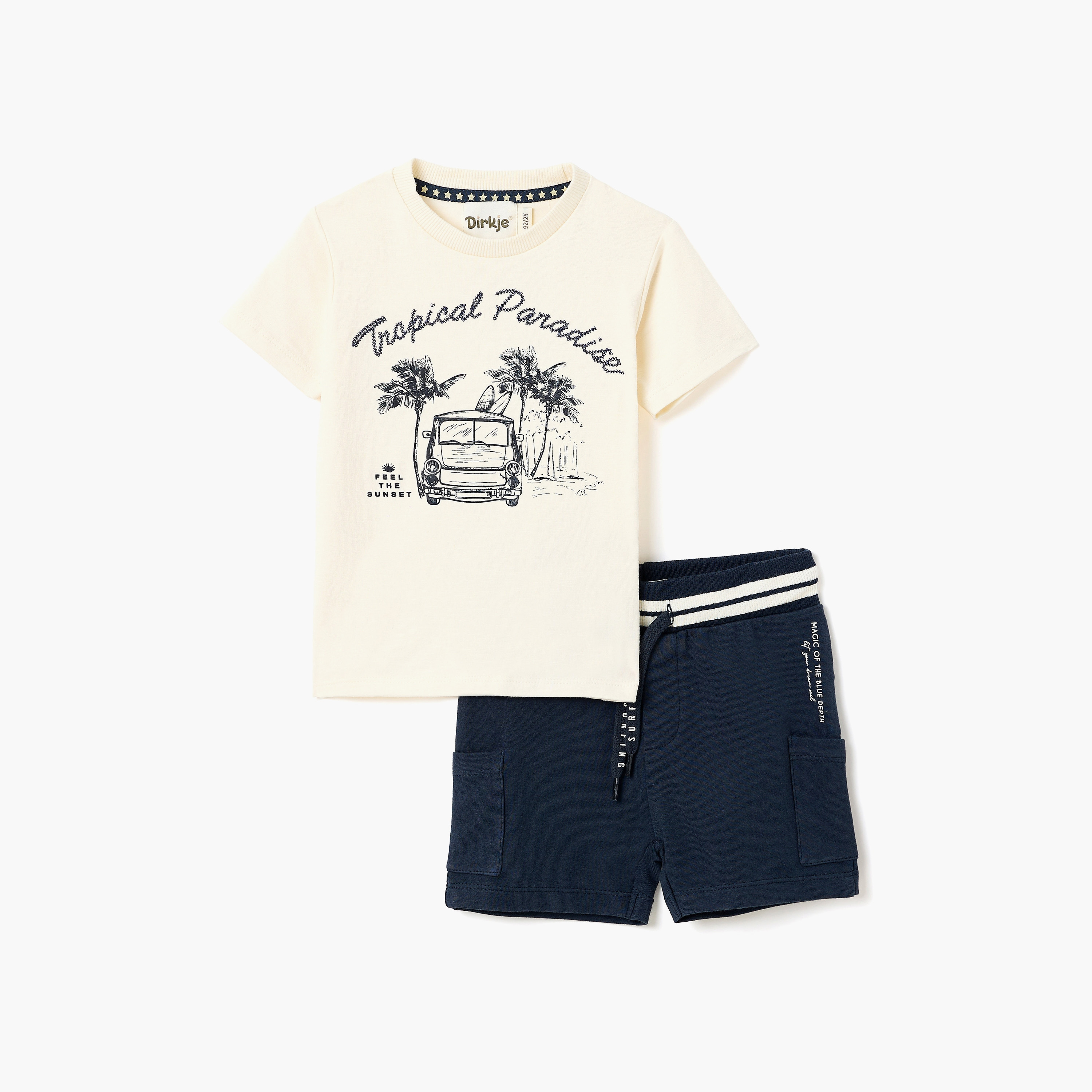 طقم تي شيرت قطني بطبعة "عجلات استوائية" وشورت بخصر مخطط من ديركجي-boys-clothing-setsandcoords-image-1