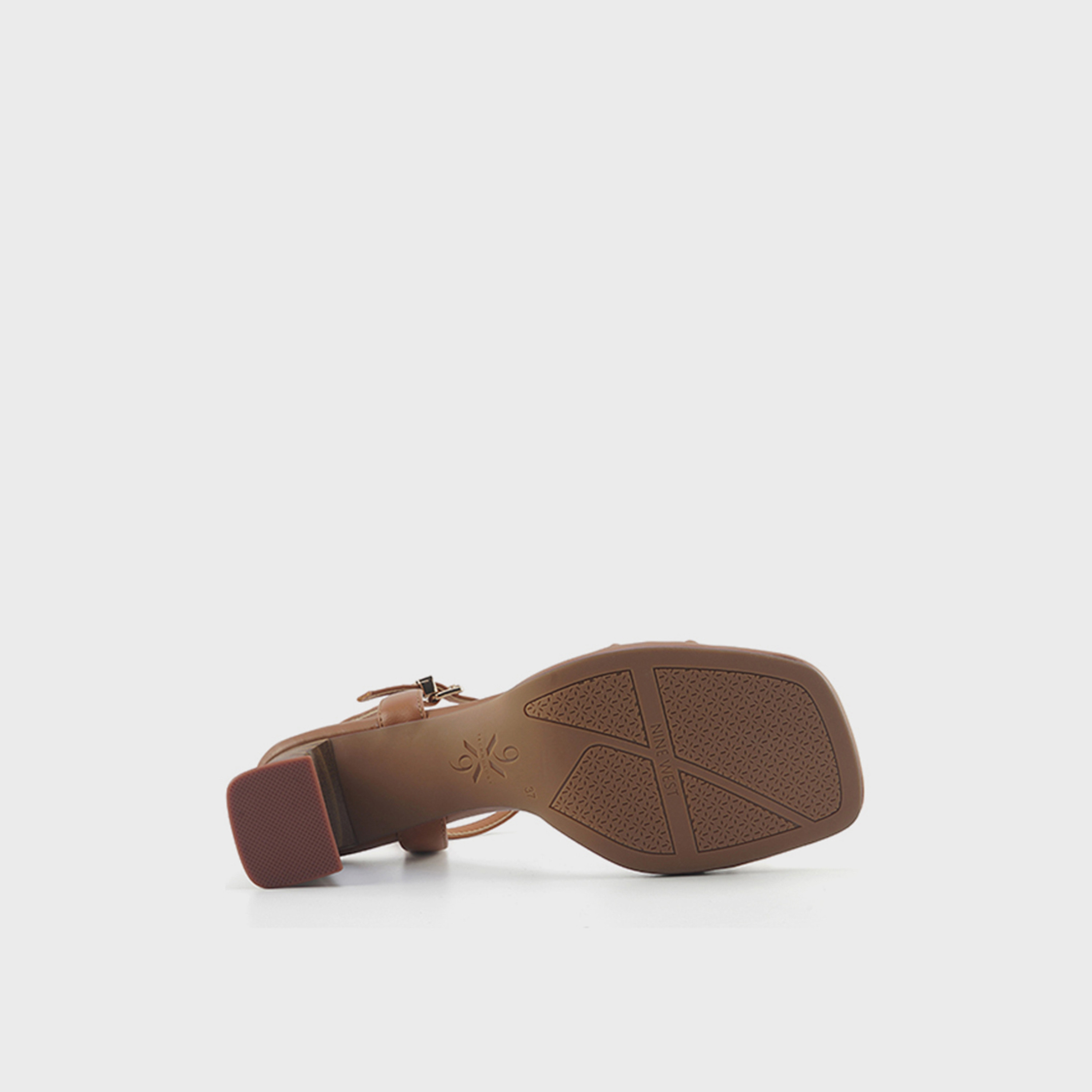 ناين ويست - صندل نسائي بإبزيم وحزام عريض | NADRINN-6FX-women-shoes-sandals-heeled-image-9