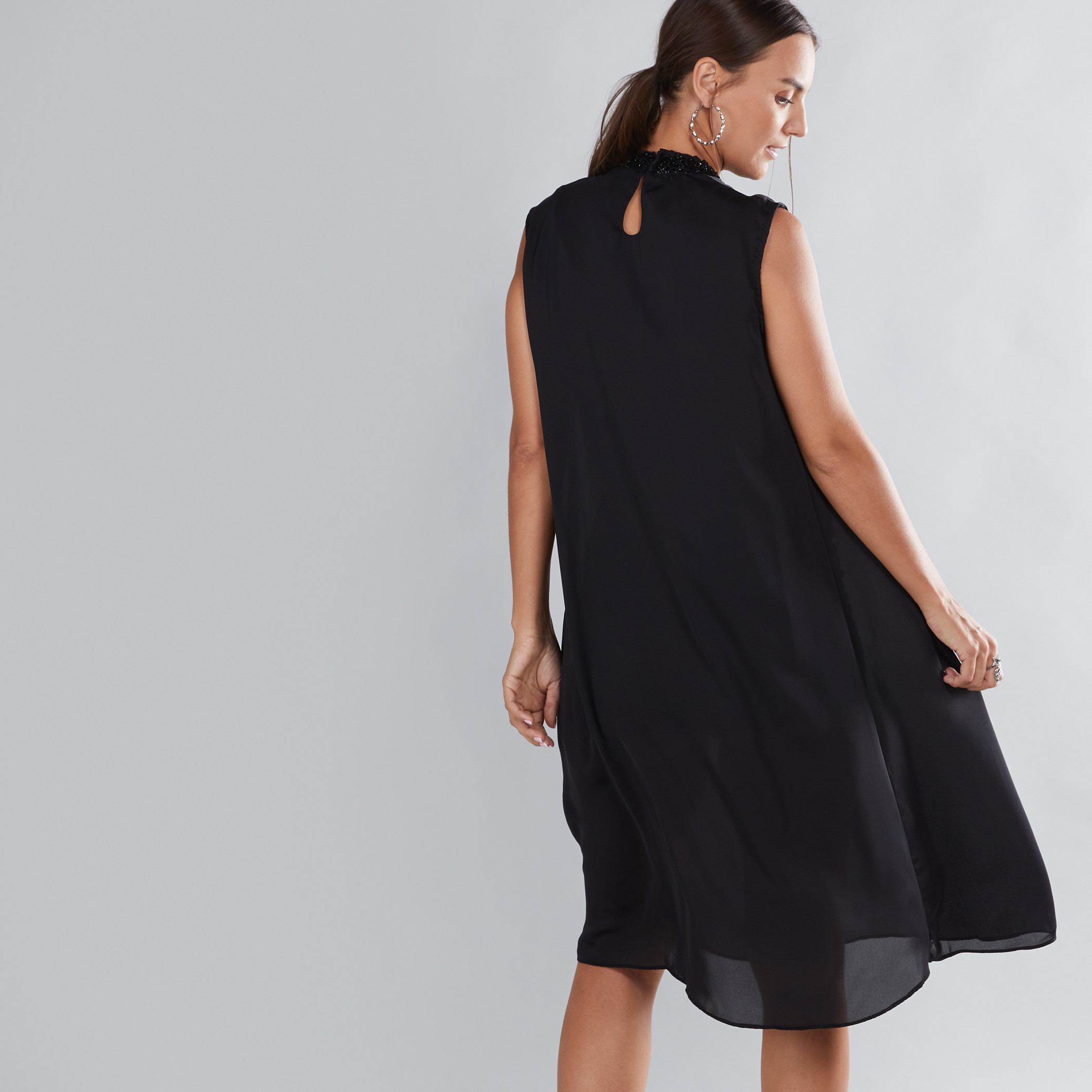 House of Napius Embellished Sleeveless Maternity Midi Dress-baby-maternalcare-maternitywear-image-2