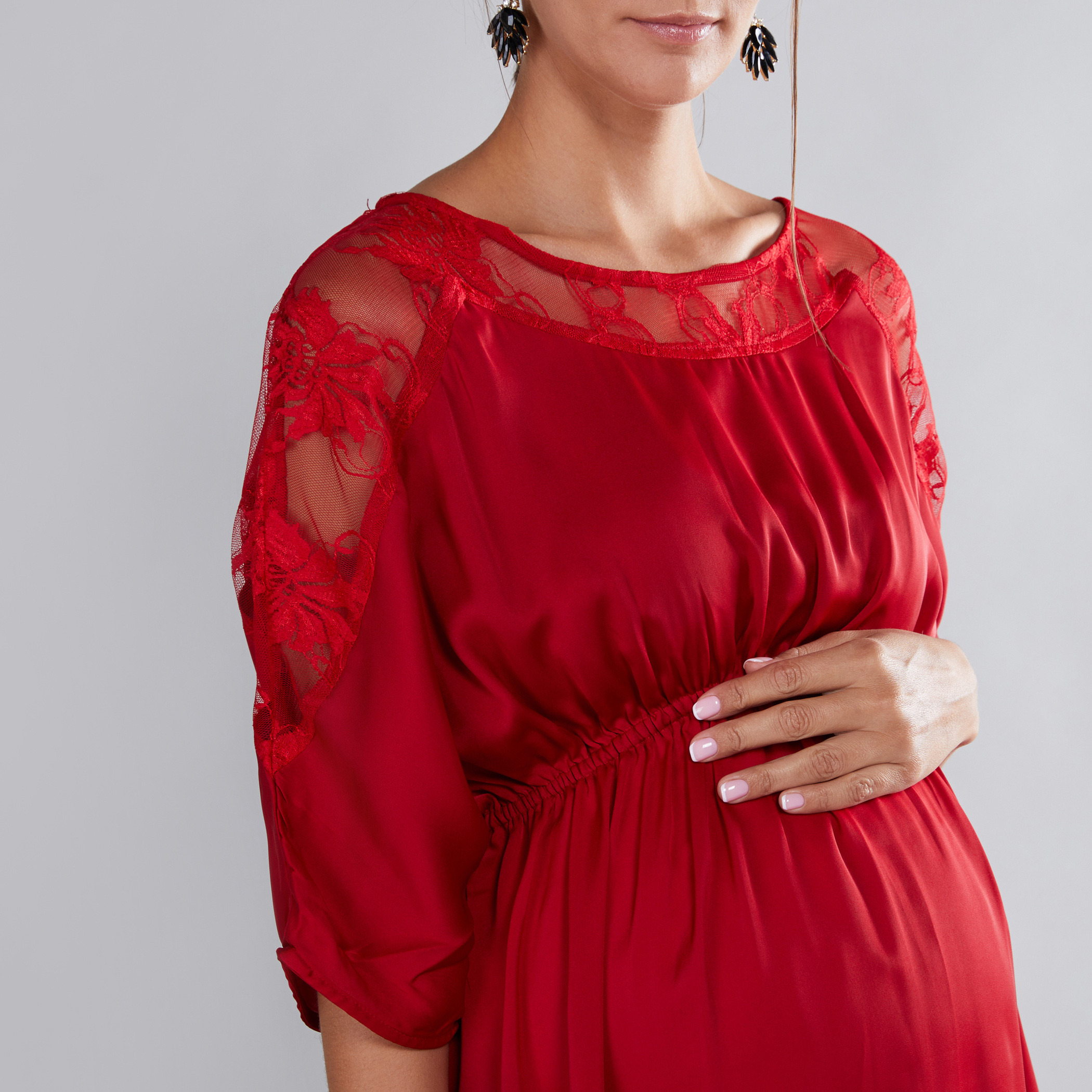 فستان للحوامل بأكمام 3/4 مزيّن بالدانتيل من هاوس أوف نابيوس-baby-maternalcare-maternitywear-image-4
