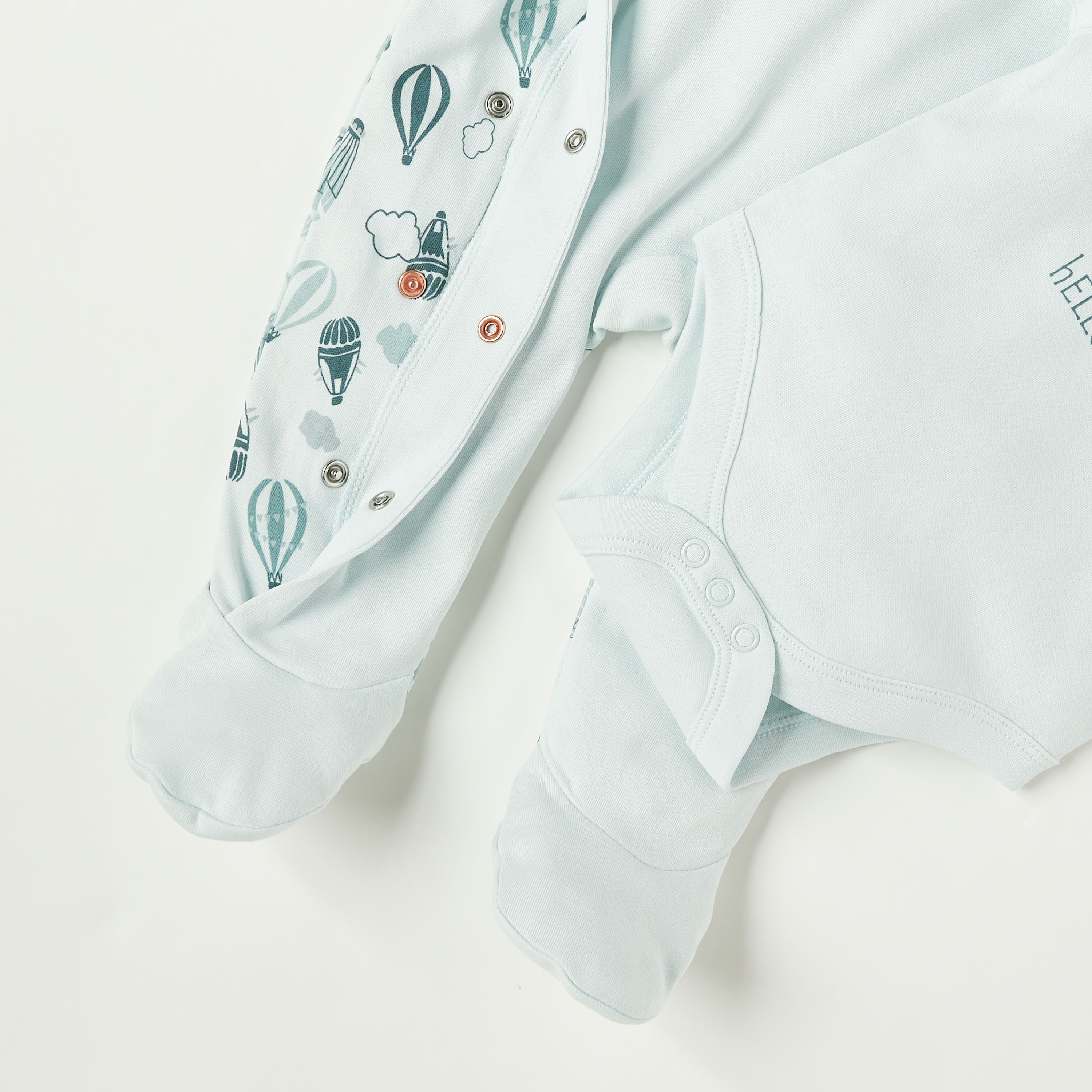 طقم هدايا ملابس بطبعات بالون الهواء الساخن 7 قطع من جونيورز-baby-boys-clothing-multipacks-image-5