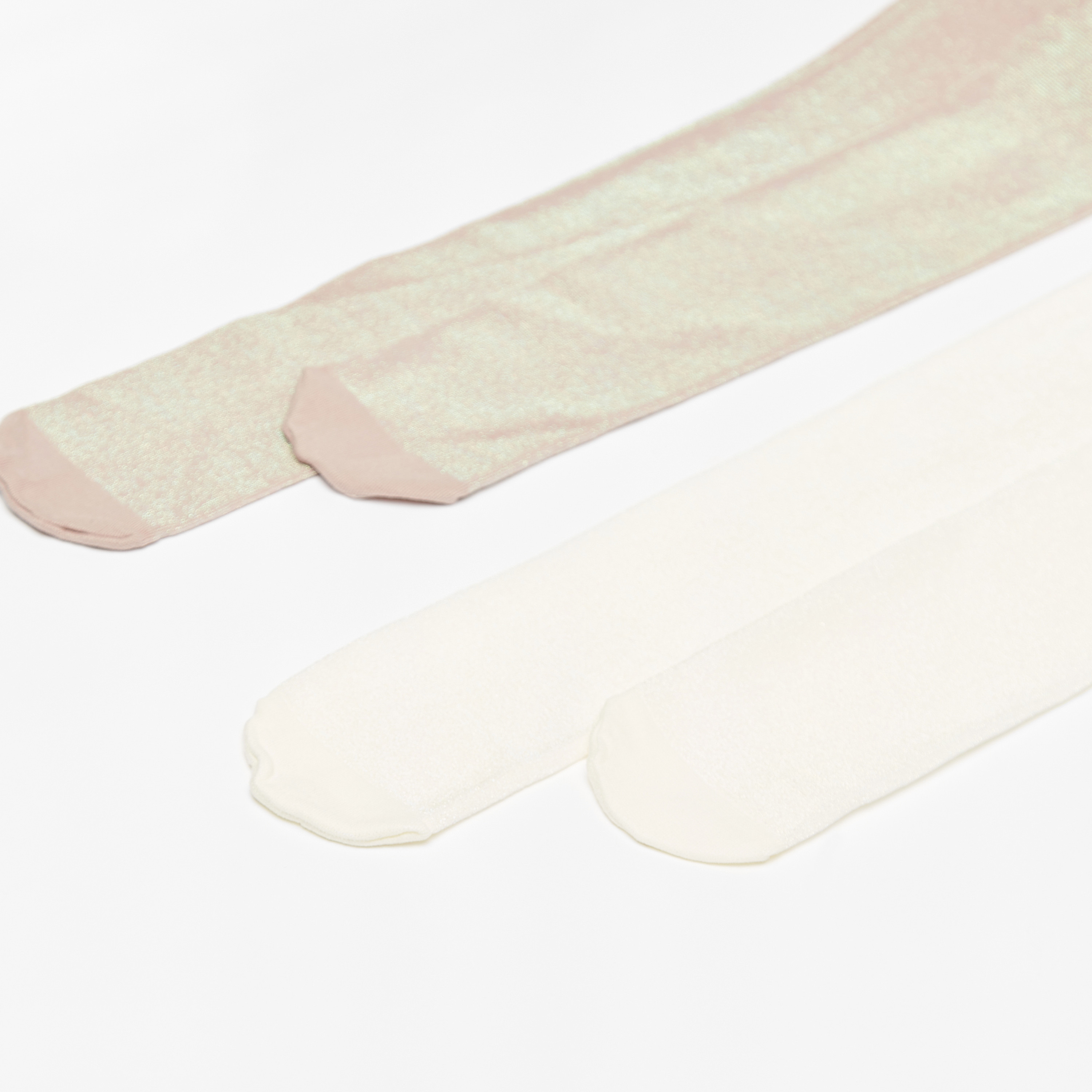 جوارب طويلة بارزة الملمس من ليتل ميسي - طقم من قطعتين-girls-accessories-socks-image-1