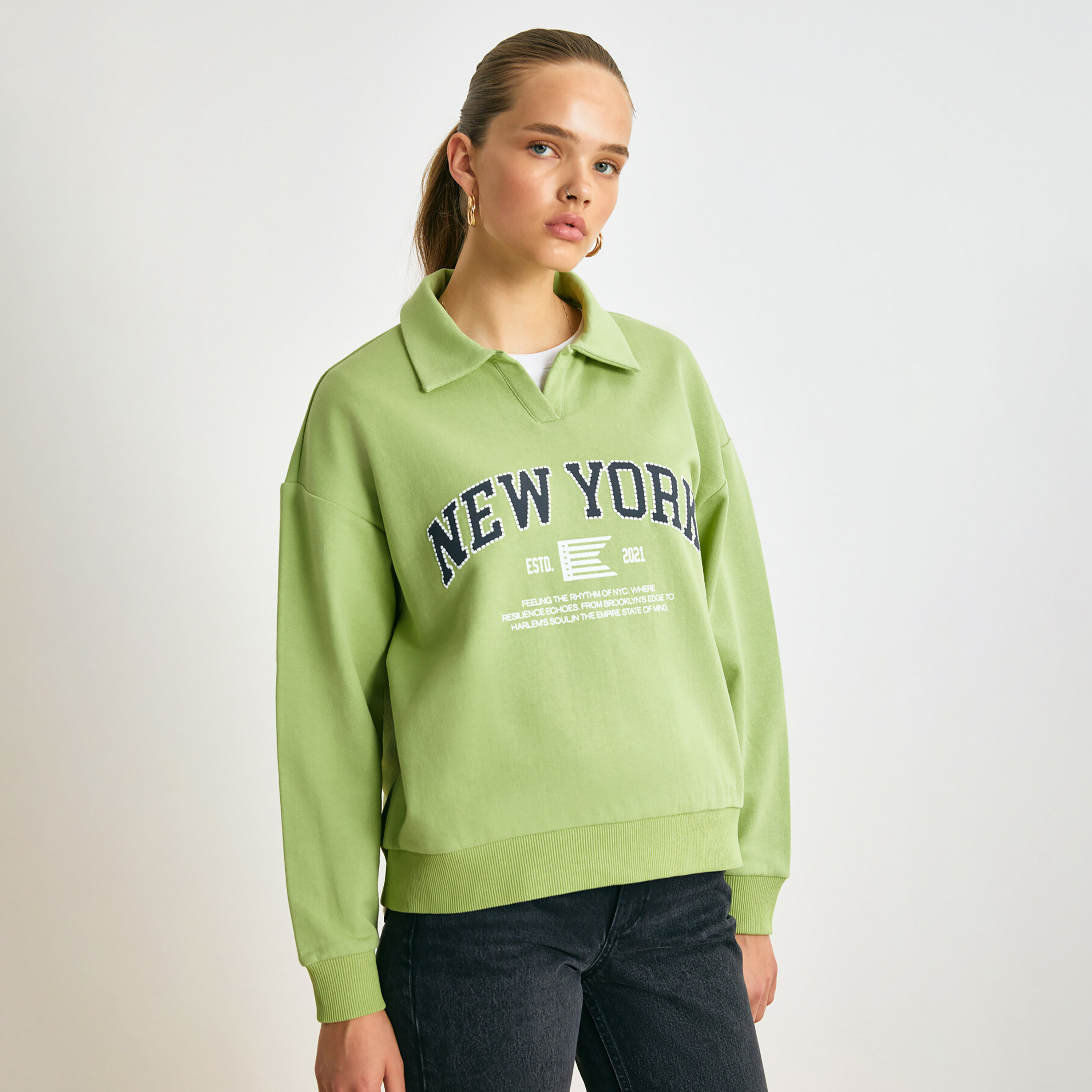 GRIMELANGE Green Text-Print Collared Dropped Sleeves Women's Sweatshirt-women-winterwear-hoodiesandsweatshirts-sweatshirts-image-2