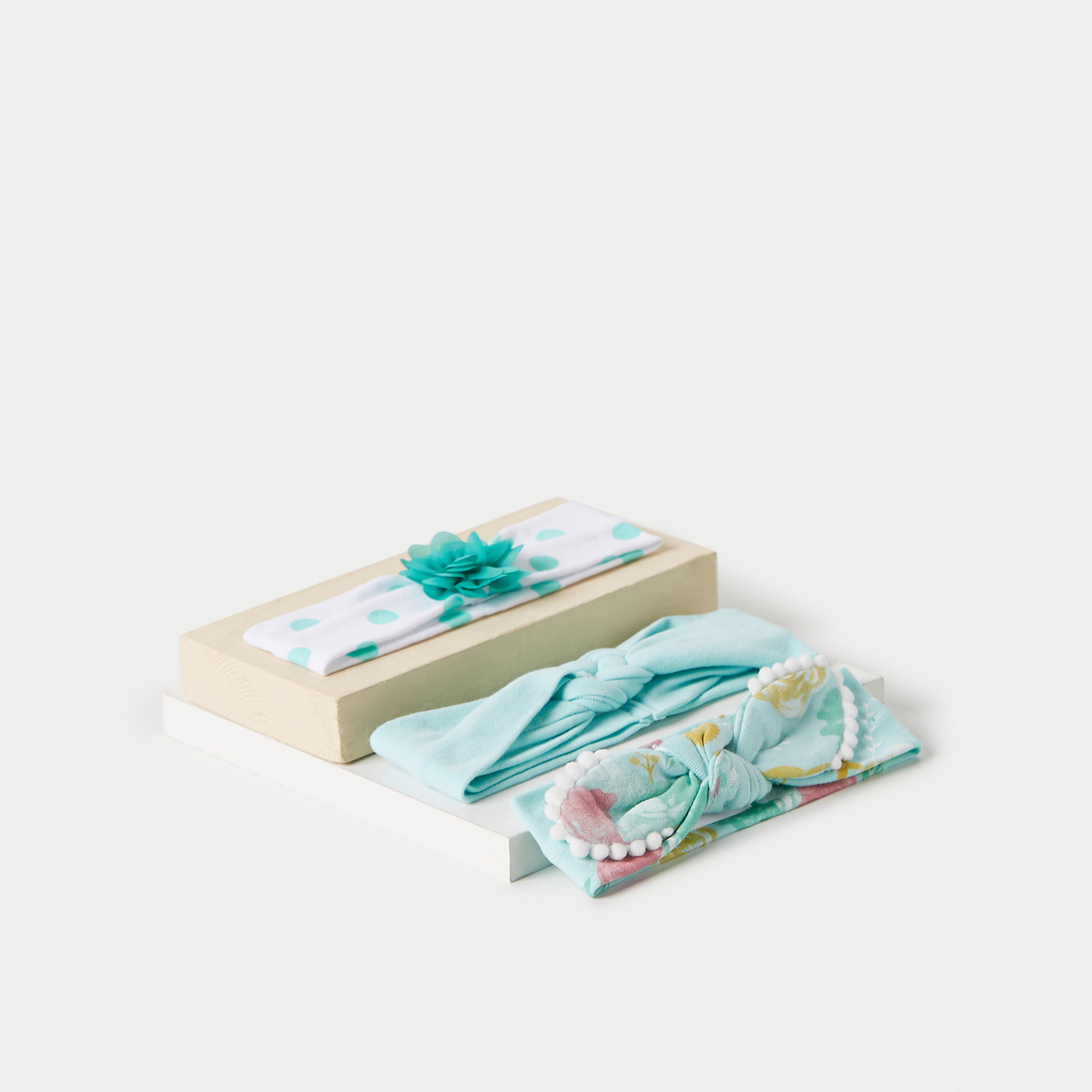 شرائط رأس بزخارف فيونكة وطبعات من جونيورز- طقم من 3 قطع-baby-girls-accessories-hairaccessories-image-1