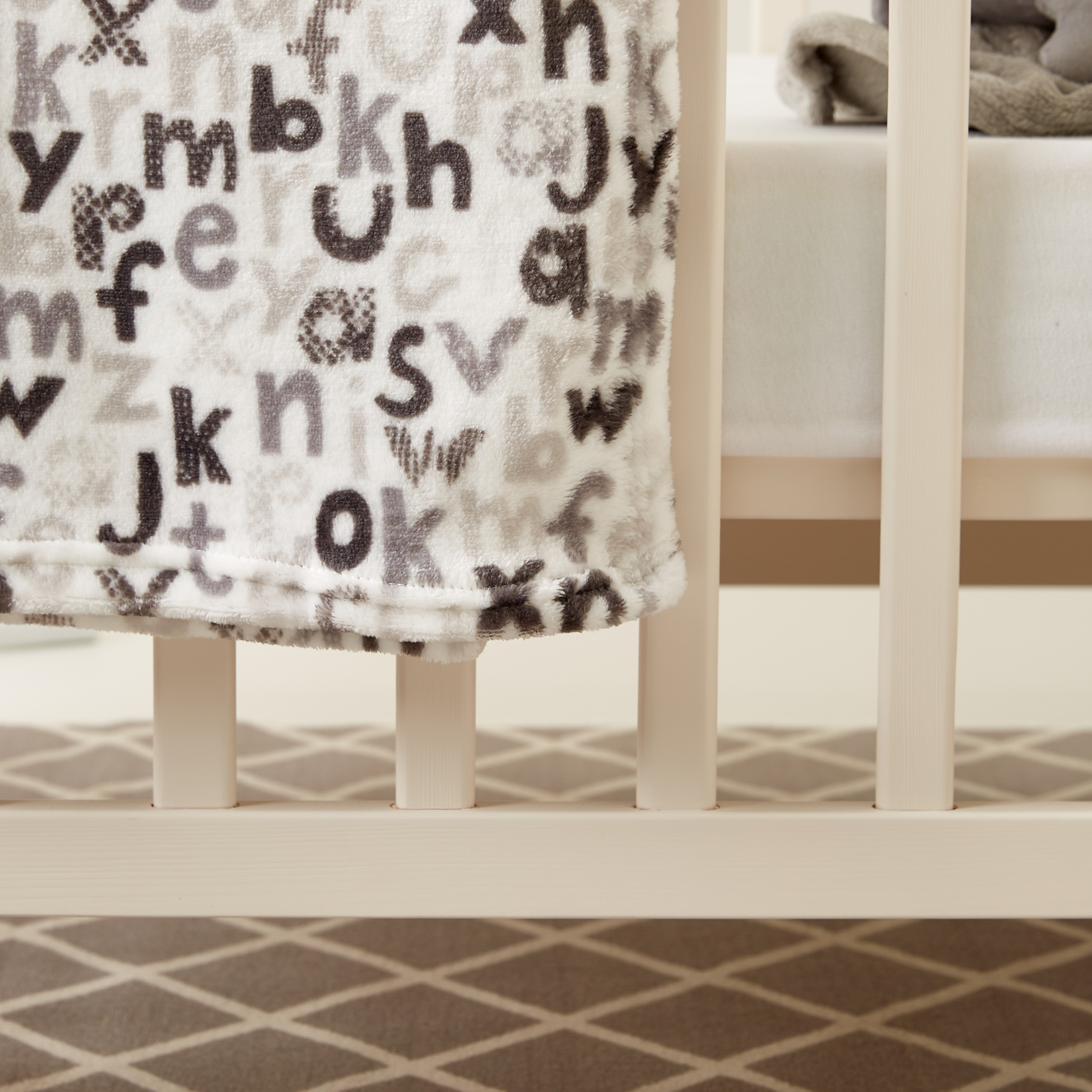 Juniors Elephant Applique Detail Blanket - 75x75 cms-baby-nursery-blanketsandswaddles-blanketsandquilts-image-4