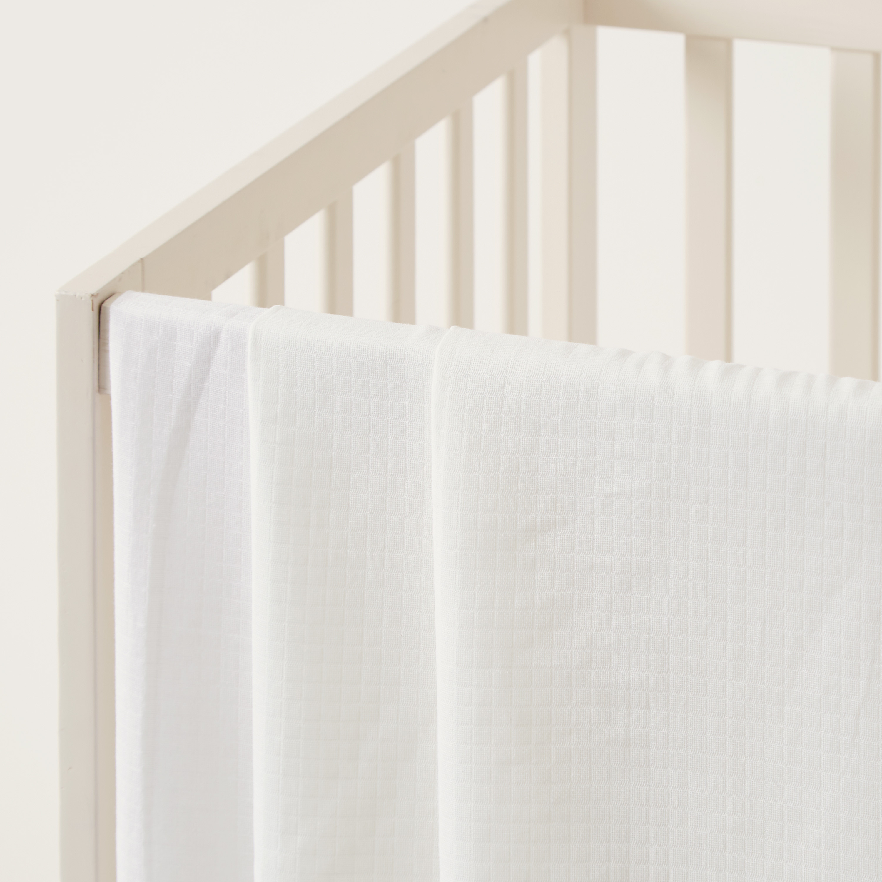 Juniors 3-Piece Checked Blanket Set - 110x90 cms-baby-nursery-blanketsandswaddles-blanketsandquilts-image-3