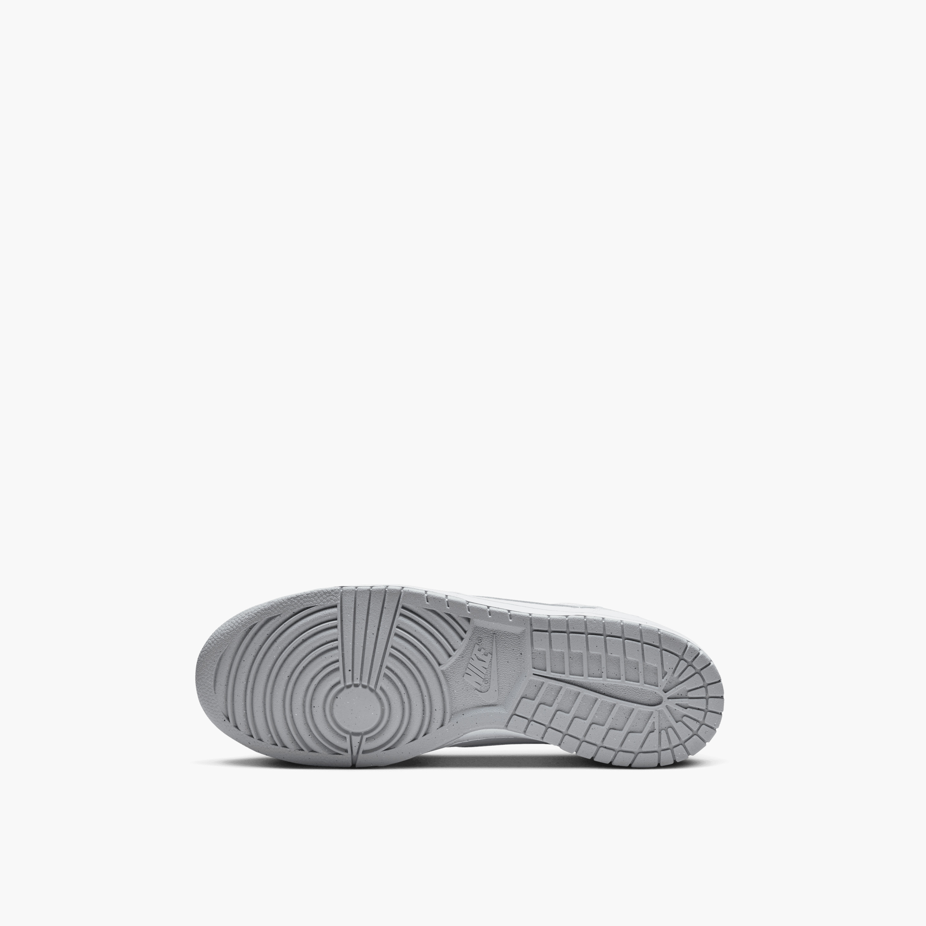 حذاء رياضي نايكي بيج لو بكاحل منخفض ورباط للرجال 355152 | OE-sports-men-shoes-image-6