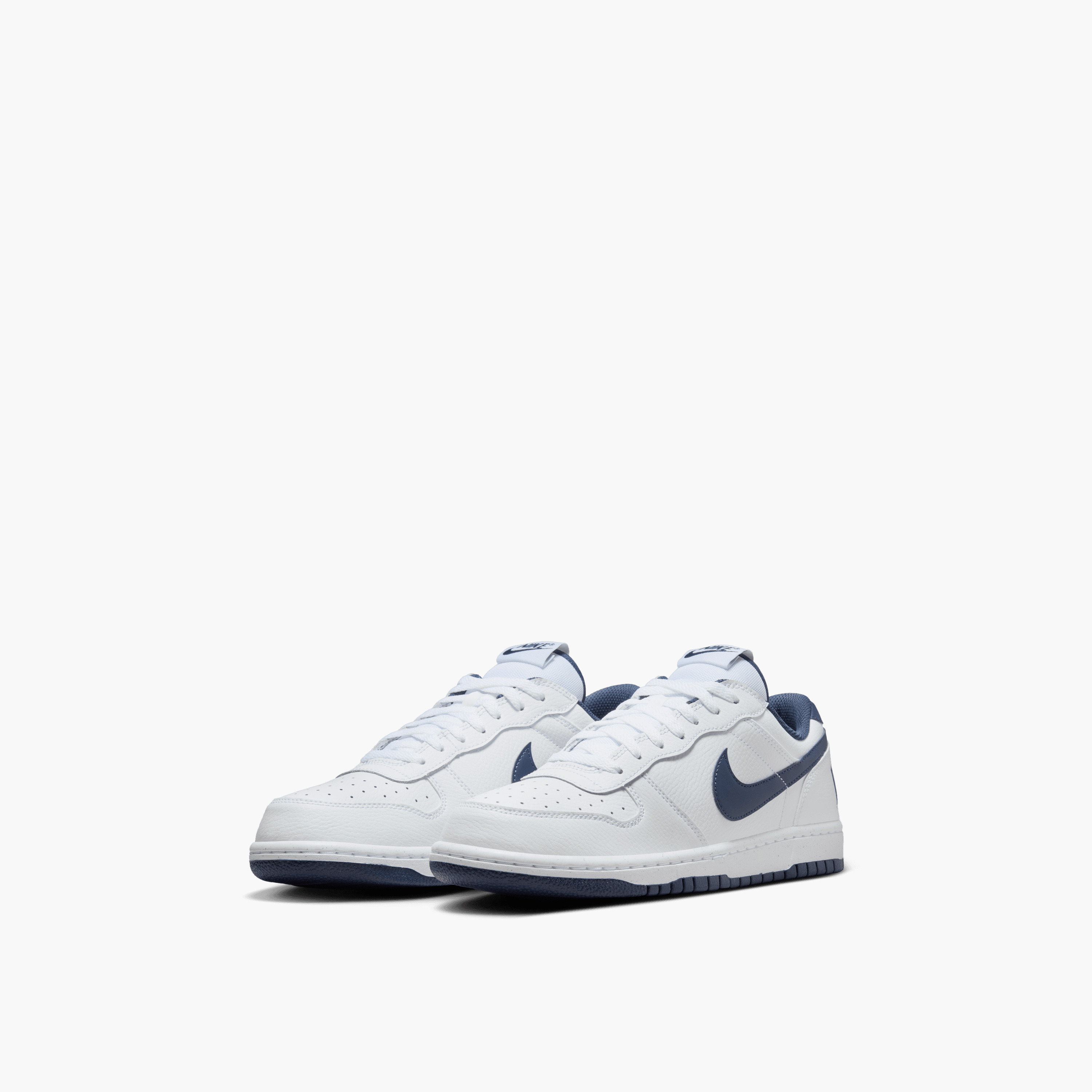 حذاء رياضي نايكي بيج لو بكاحل منخفض ورباط للرجال 355152 | OE-sports-men-shoes-image-11