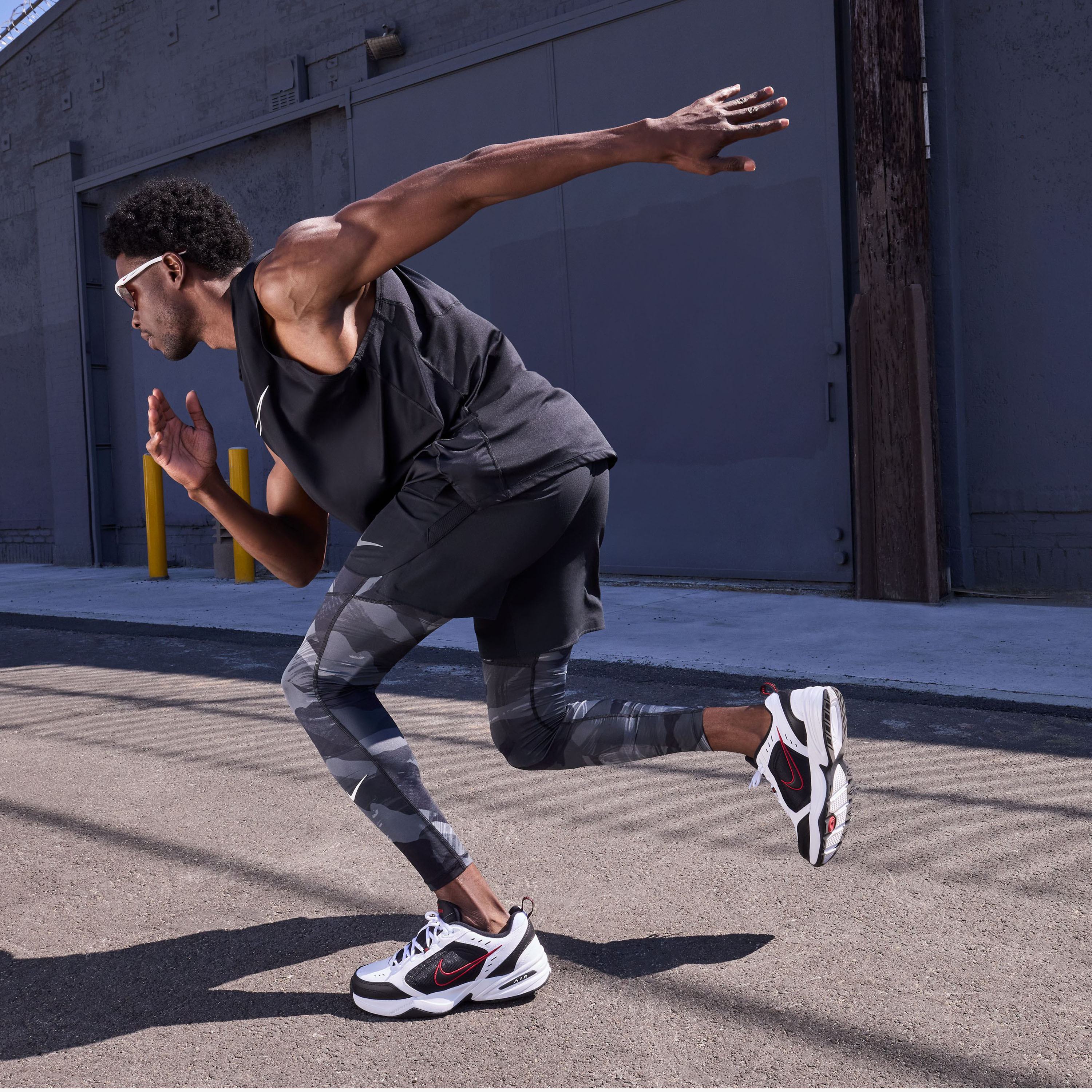 نايكي- حذاء رياضي رجالي اير مونارك   IV برباط NK415445 | OE-sports-men-shoes-image-11
