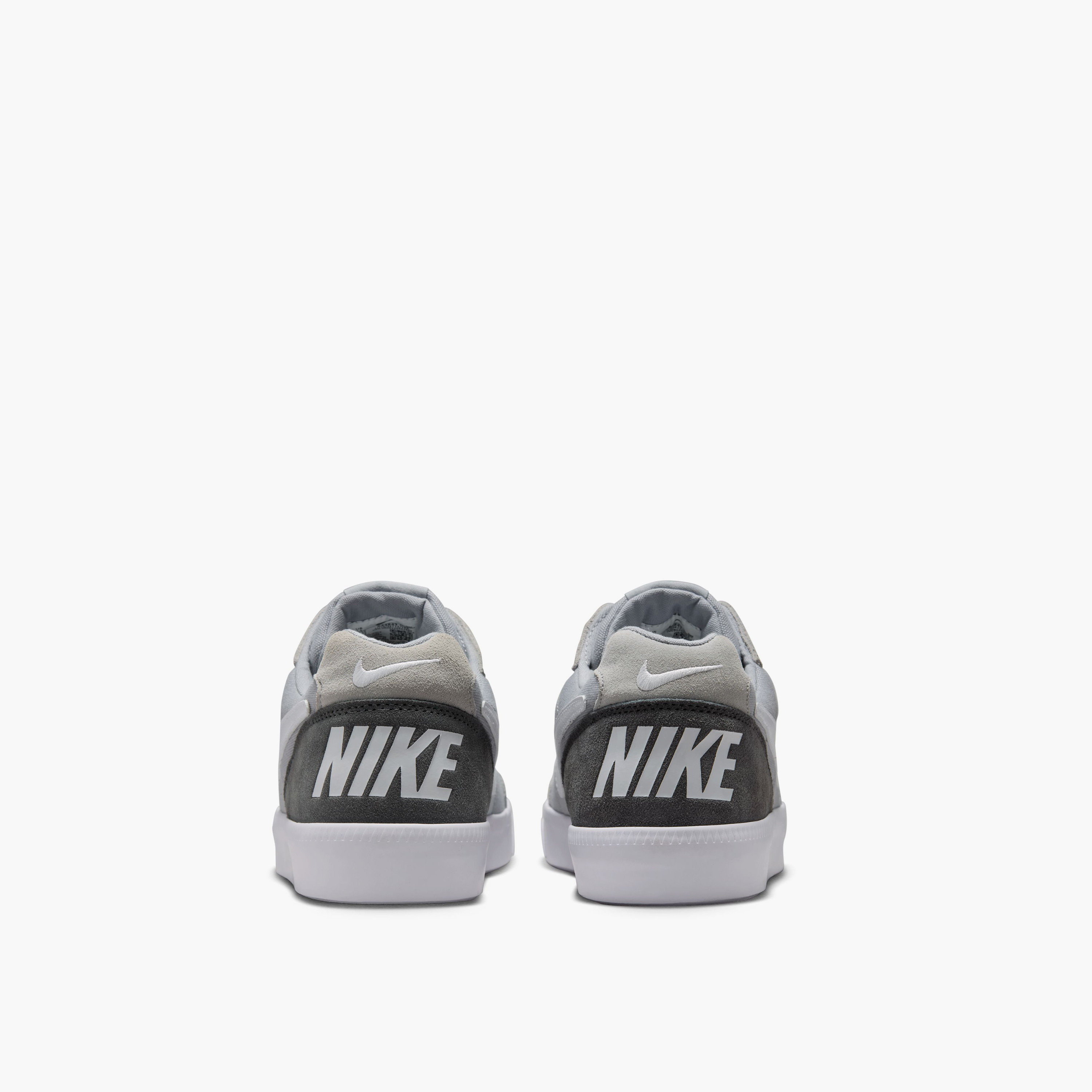 حذاء رياضي نايكي NSW تيمبو برباط وكاحل منخفض للرجال 644843 | OE-sports-men-shoes-image-14