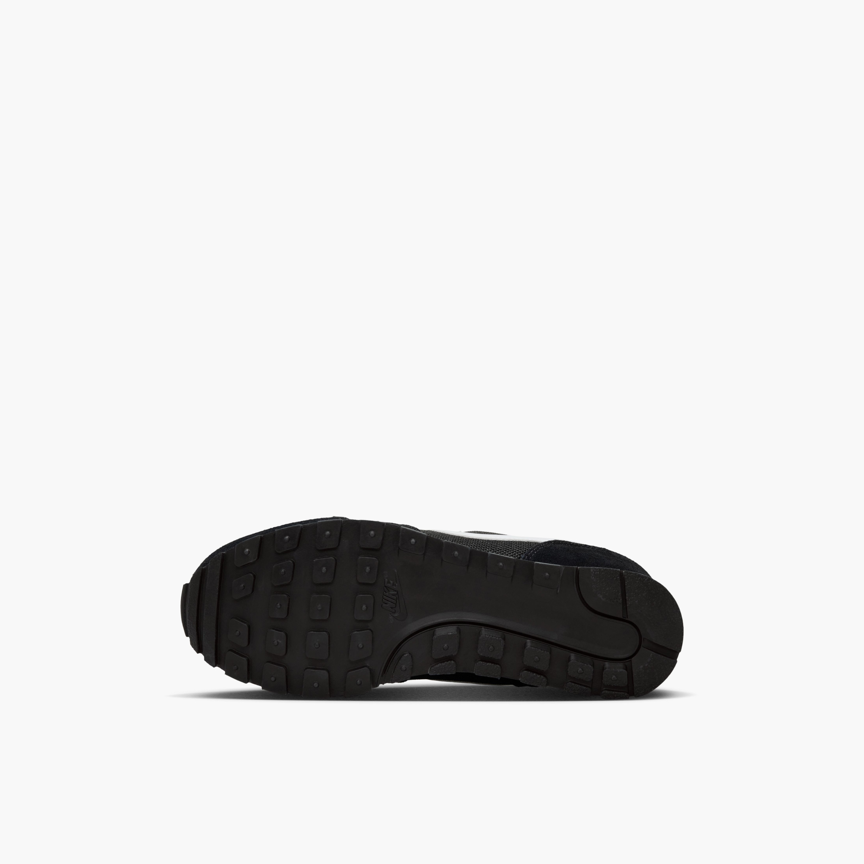 حذاء سنيكرز نسائي نايك MD Runner 2 برباط منخفض الكاحل-women-shoes-sneakers-image-5