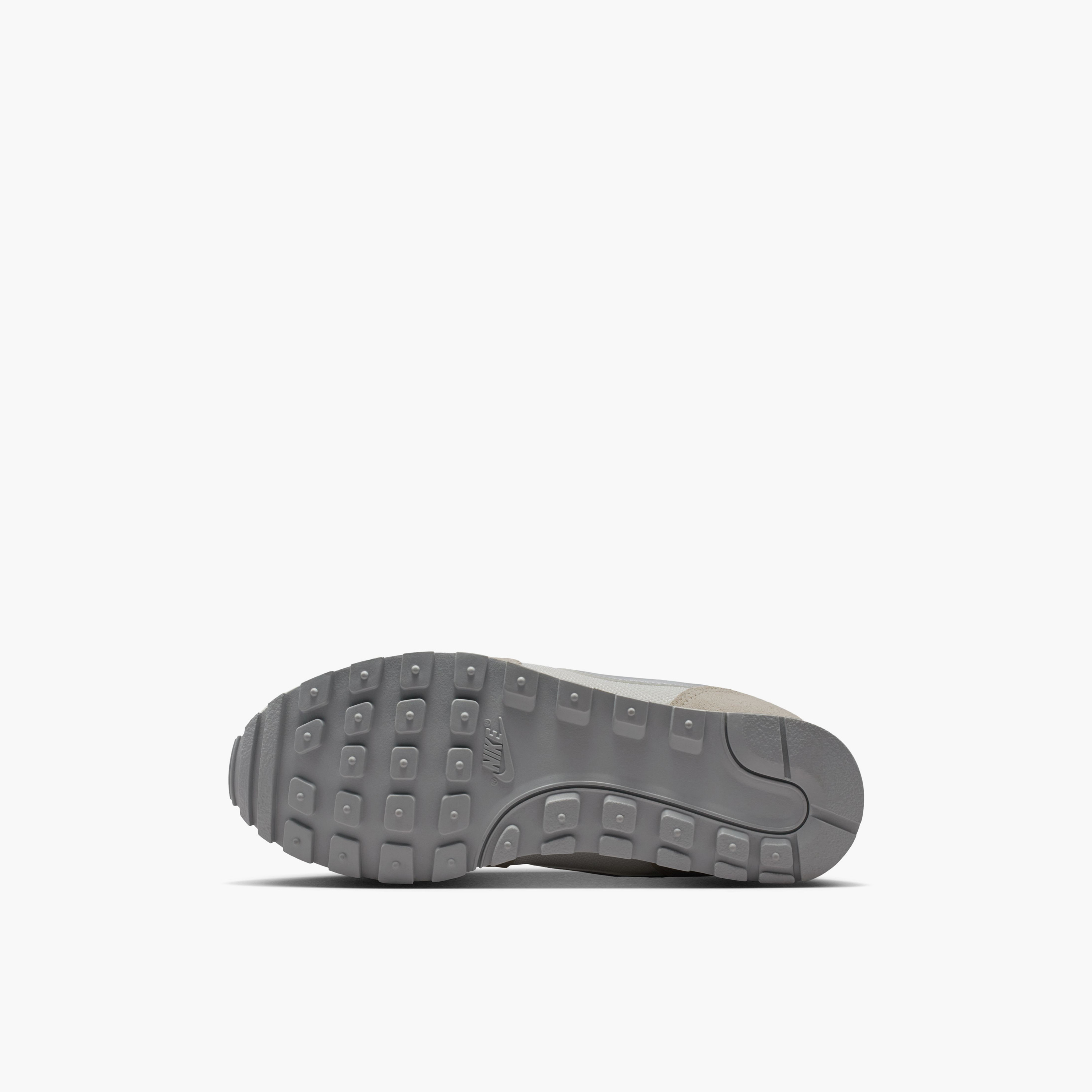 حذاء سنيكرز نسائي نايك MD Runner 2 برباط منخفض الكاحل-women-shoes-sneakers-image-18