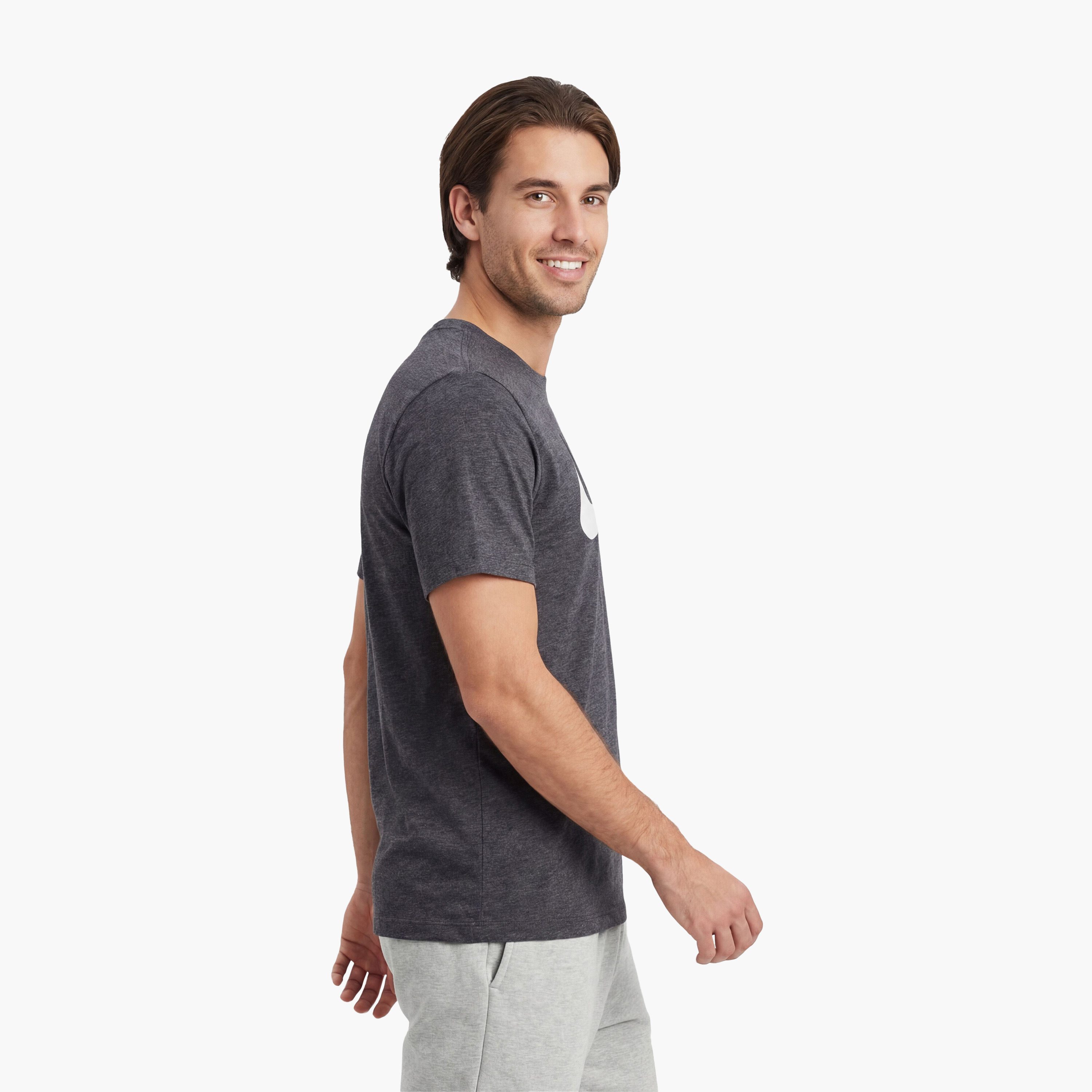 نايكي- تي شيرت رياضي للرجال NKAR5004 | OE-men-clothing-sportswearandactivewear-tshirtsandpolos-image-27