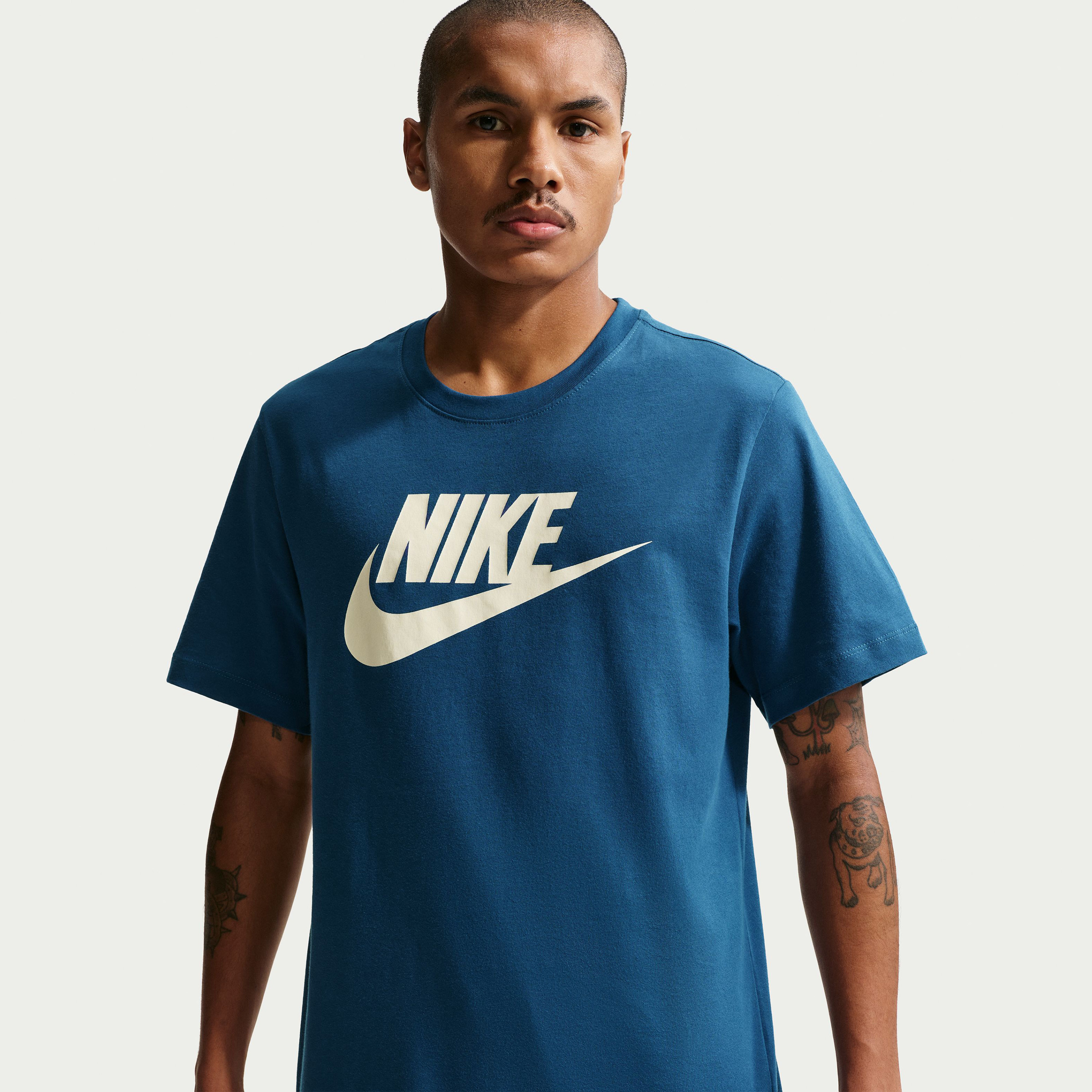 نايكي- تي شيرت رياضي للرجال NKAR5004 | OE-men-clothing-sportswearandactivewear-tshirtsandpolos-image-21