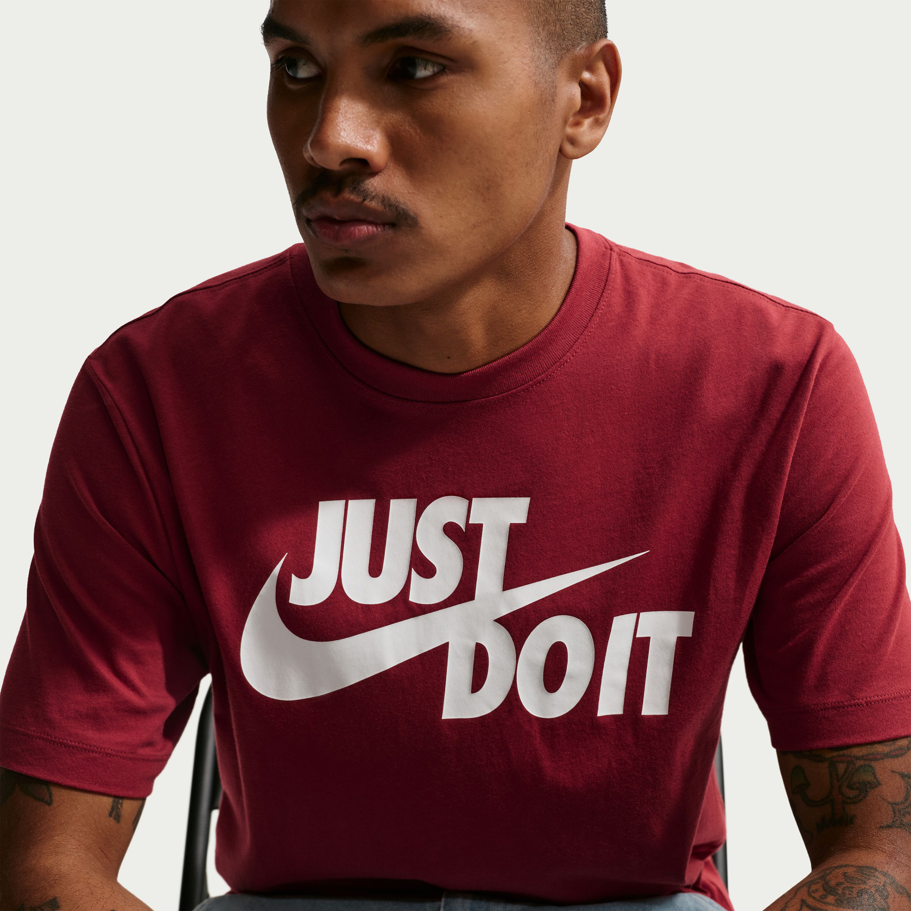 نايكي- تيشيرت رياضي رجالي JDI NKAR5006 | OE-men-clothing-sportswearandactivewear-tshirtsandpolos-image-17