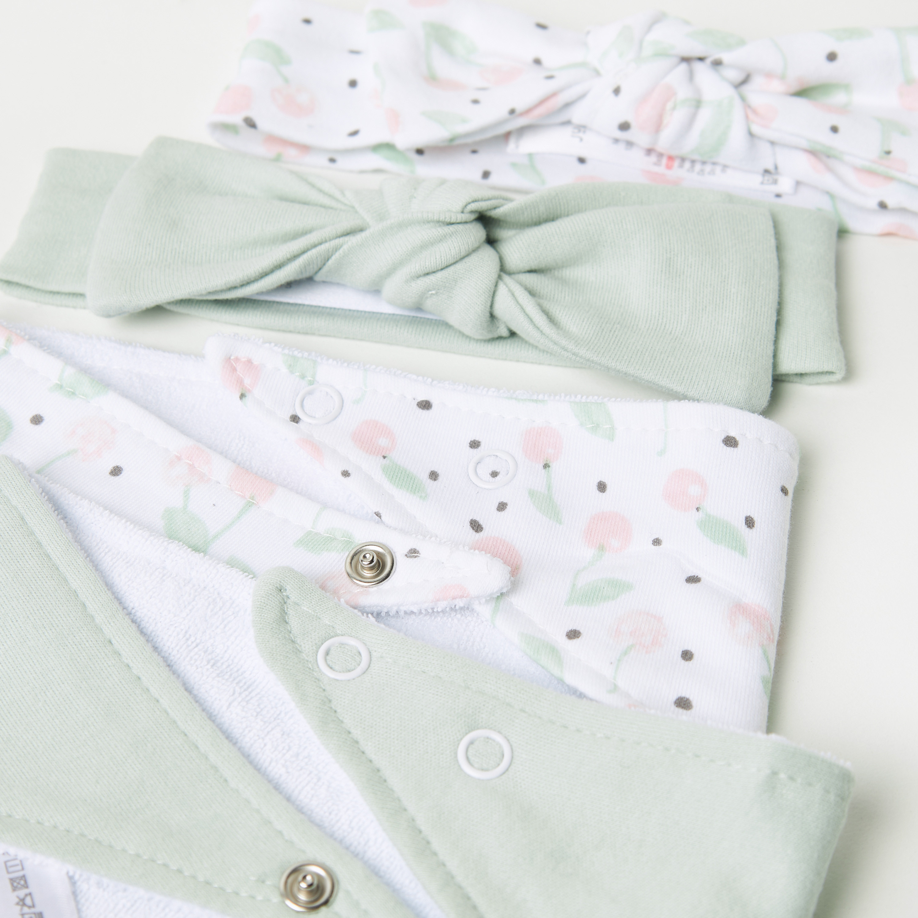 Juniors 4-Piece Printed Bib and Headband Set-baby-feeding-bibs-image-5