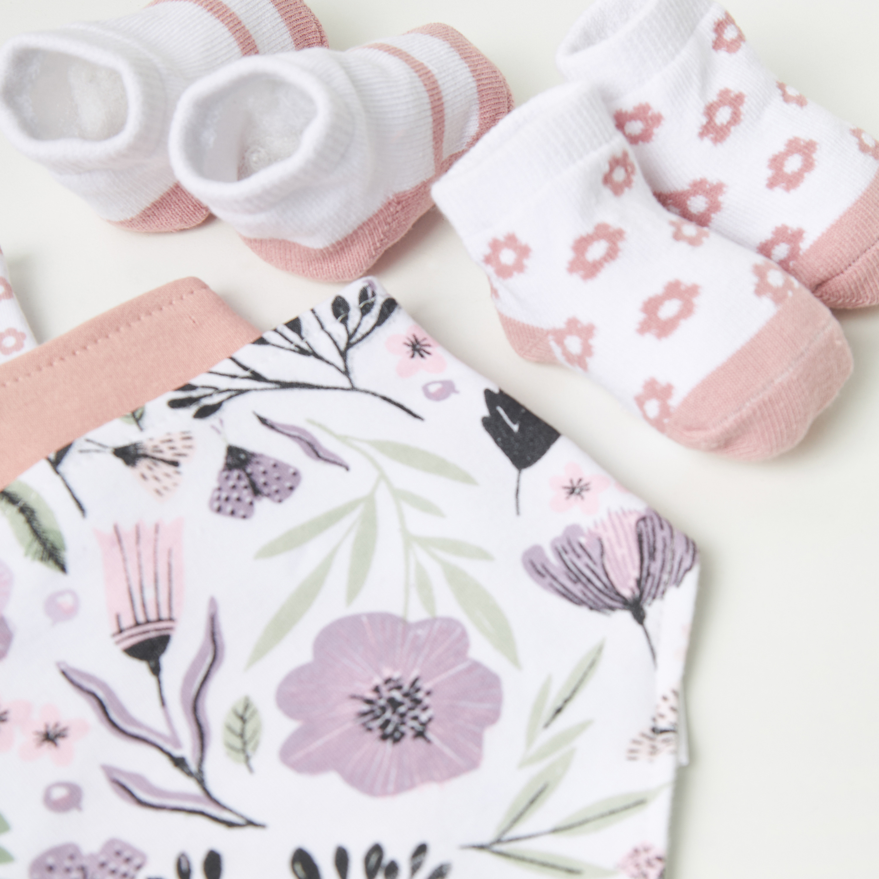 Juniors 5-Piece Printed Bibs and Booties Set-baby-feeding-bibs-image-4