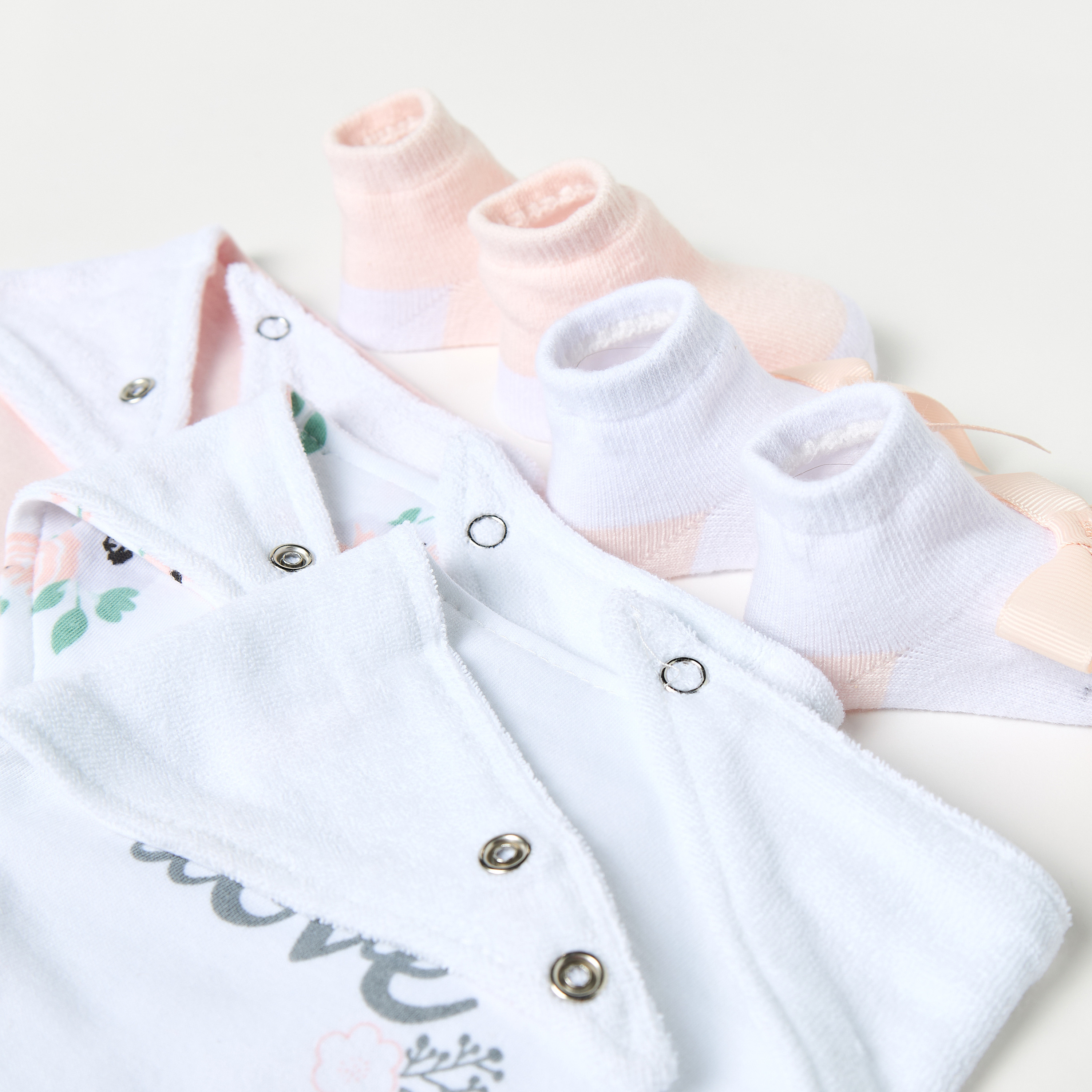 Juniors 5-Piece Printed Bib and Booties Set-baby-feeding-bibs-image-5