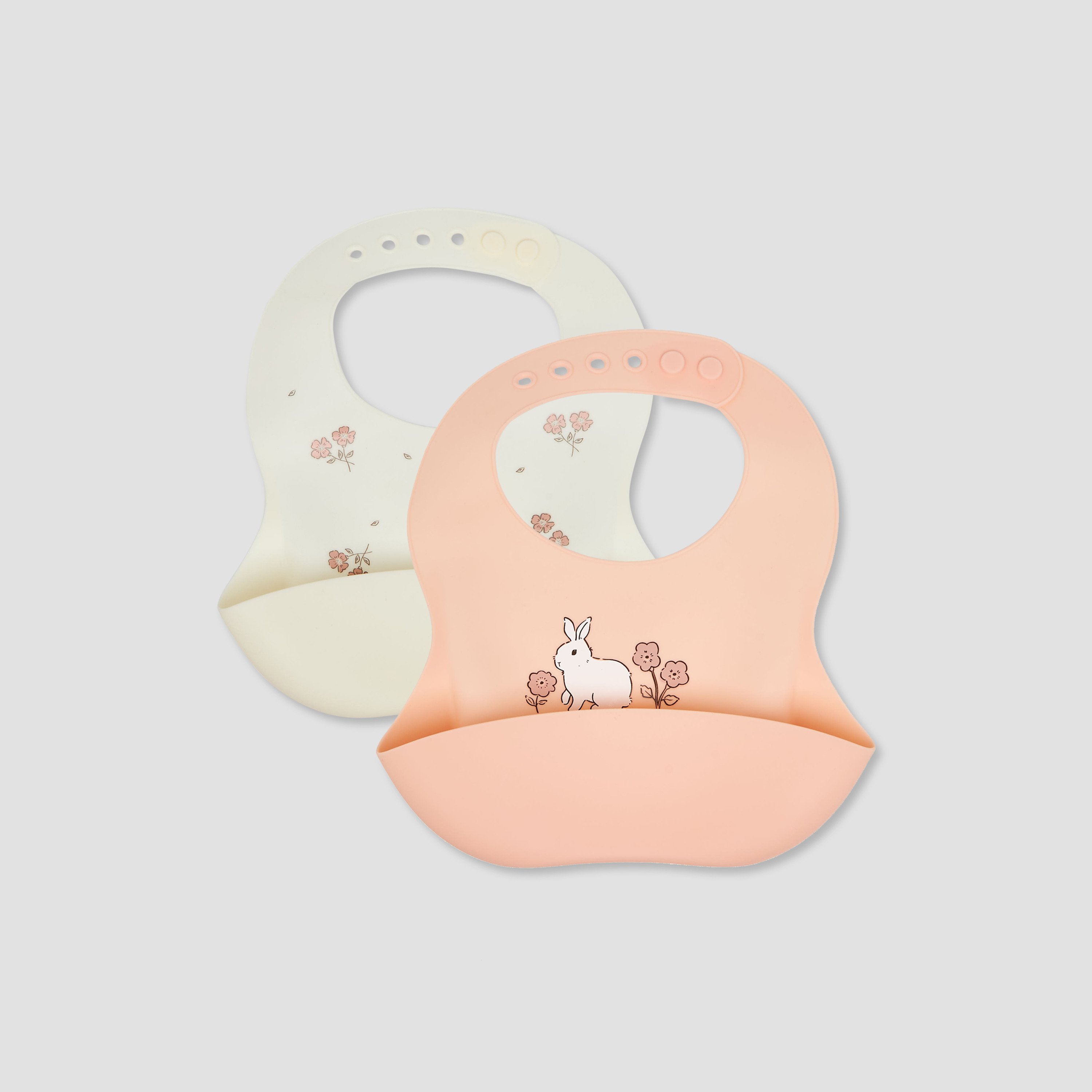 مريلة أطفال بطبعات زهور طقم من قطعتين من جونيورز-baby-feeding-bibs-image-1