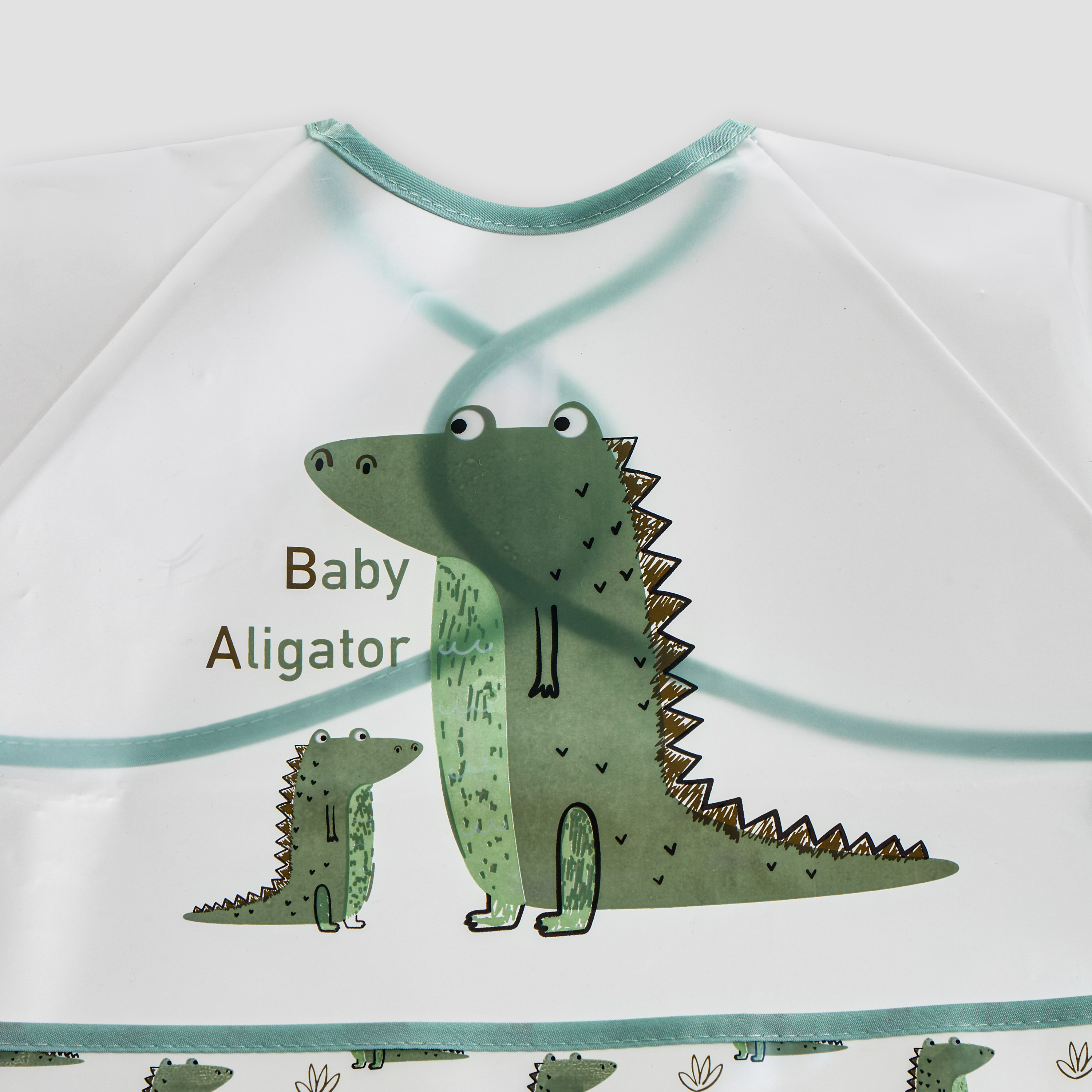 مريلة مئزر بطبعات تمساح وأكمام طويلة من جونيورز-baby-feeding-bibs-image-3