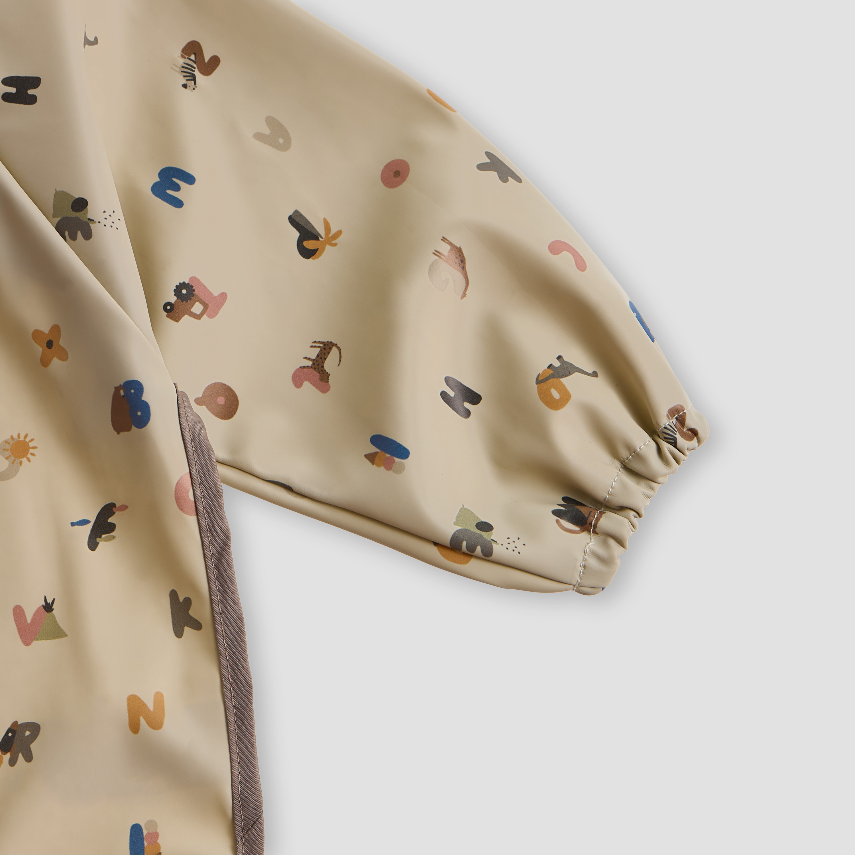 مريلة بأكمام طويلة وطبعات حروف أبجدية من جونيورز-baby-feeding-bibs-image-5