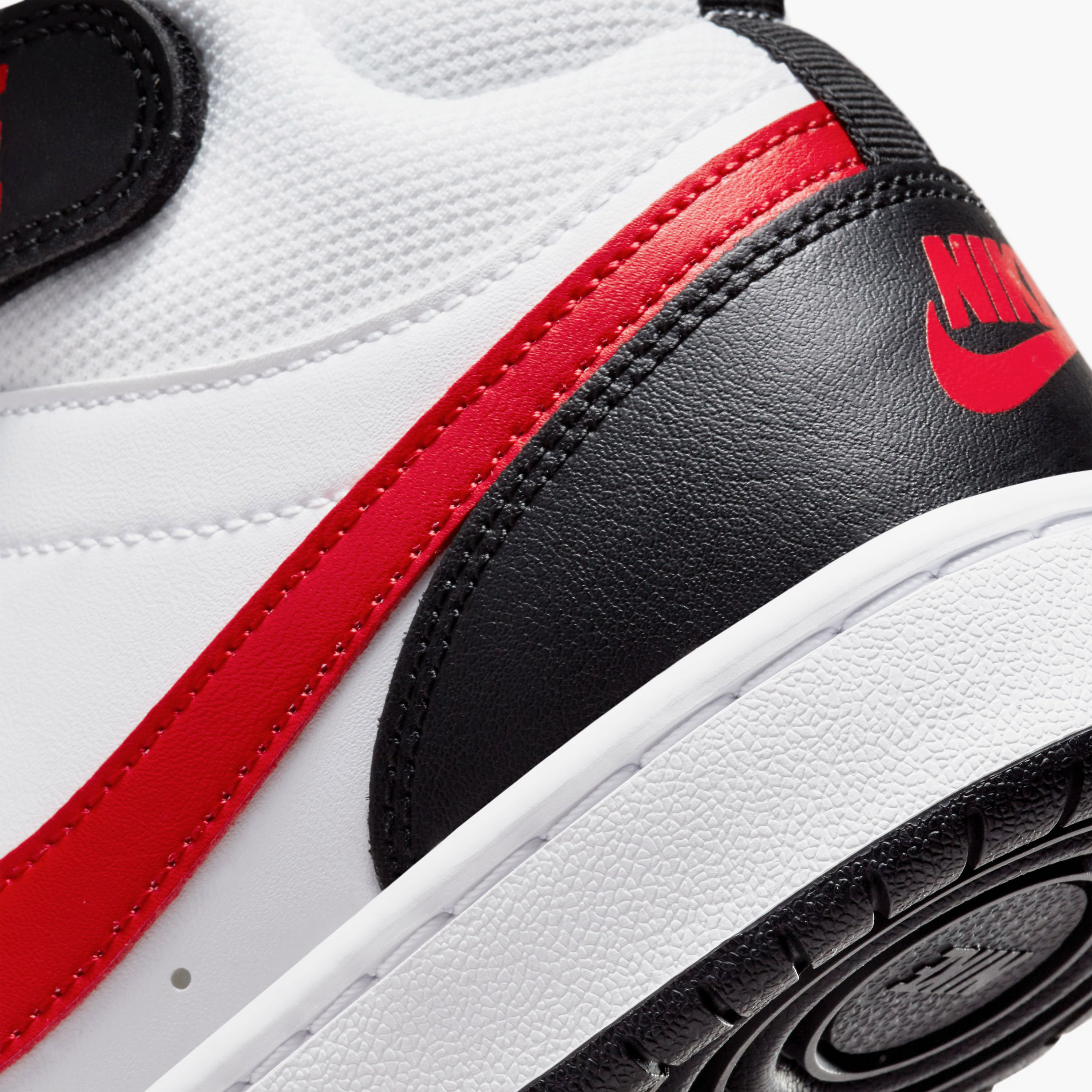 أحذية نايكي بويز كورت بورو ميد 2 NKCD7782 | OE-sports-boys-shoes-image-9