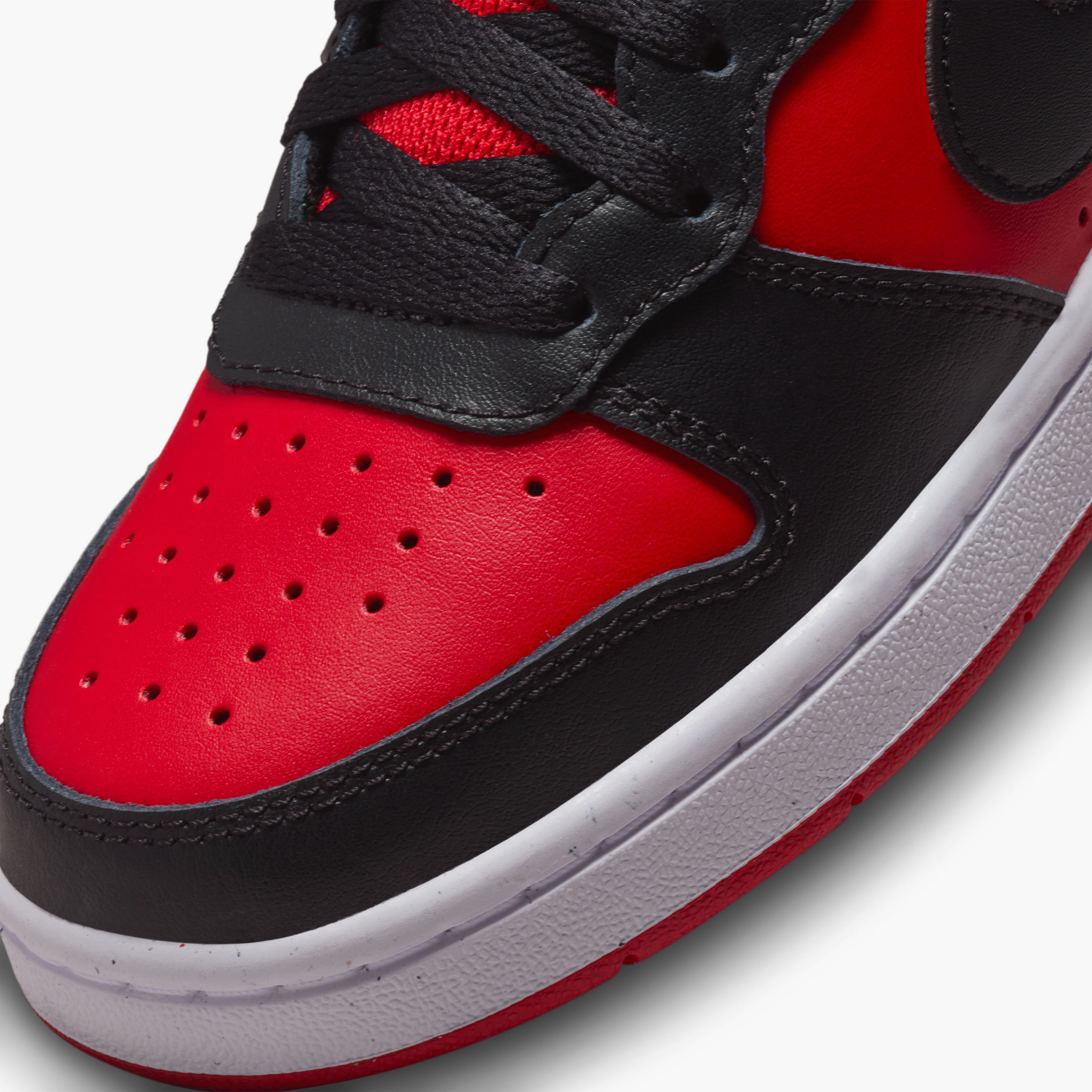أحذية نايكي بويز كورت بورو ميد 2 NKCD7782 | OE-sports-boys-shoes-image-18