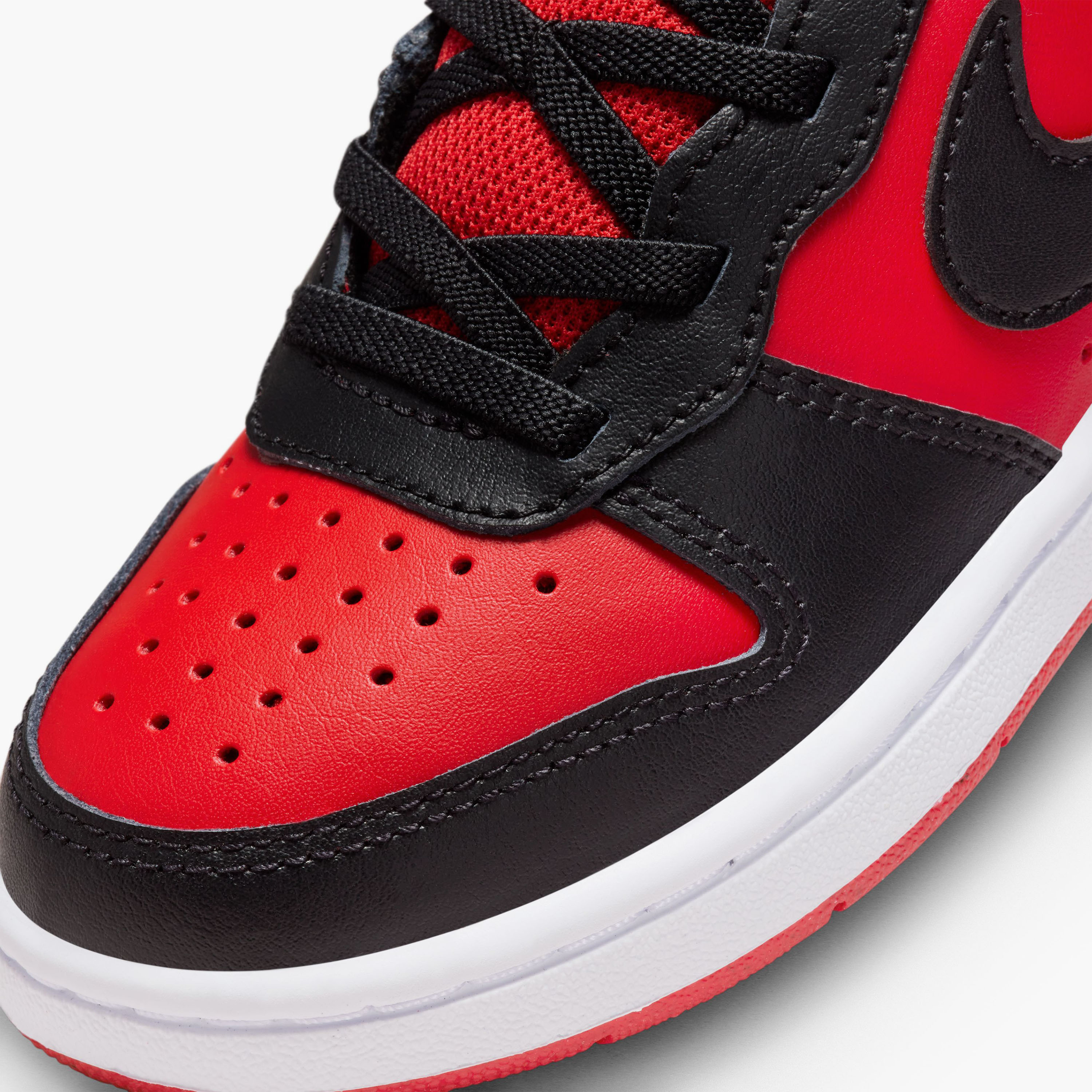 حذاء نايكي بويز كورت بورو ميد 2 NKCD7783 | OE-sports-boys-shoes-image-18