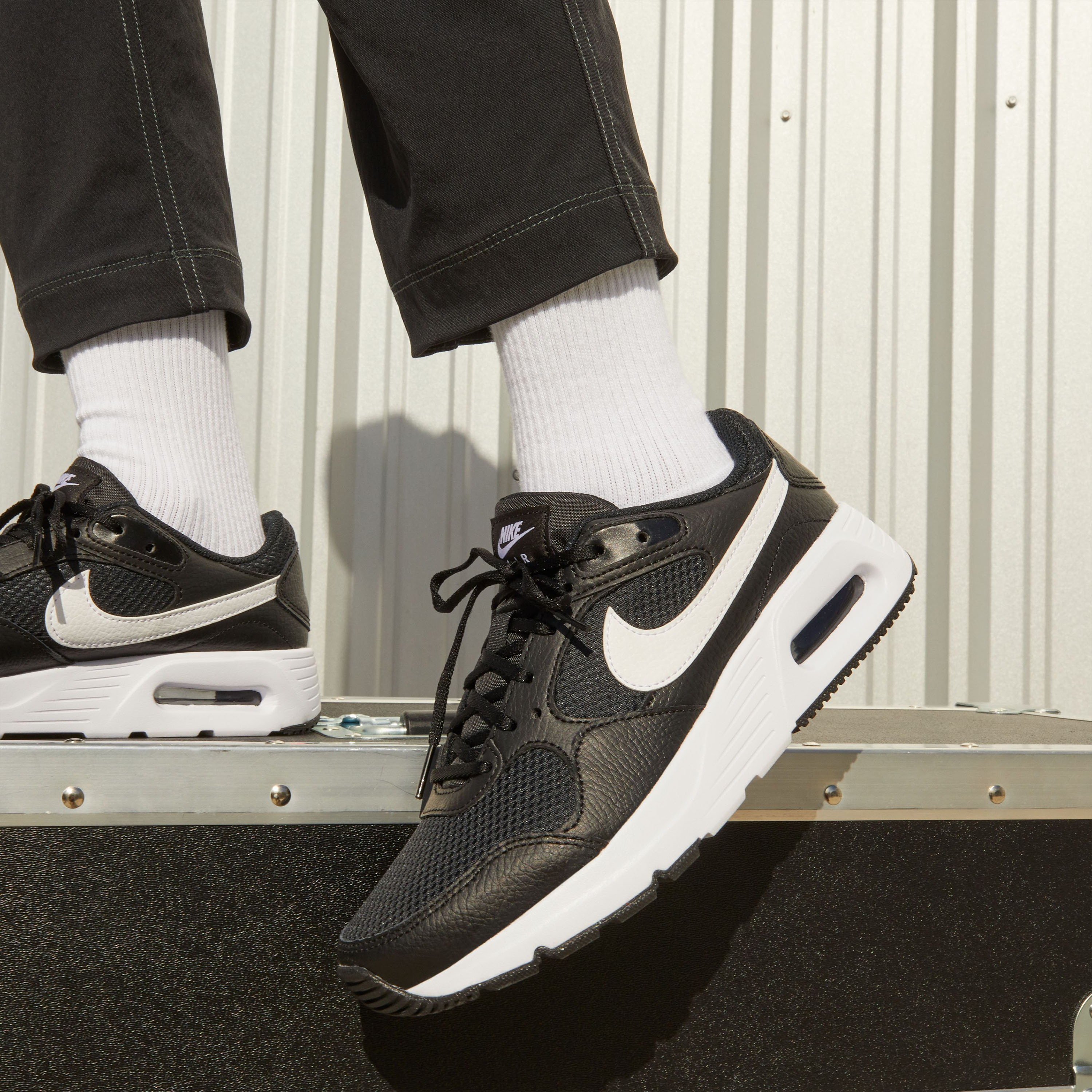 نايكي- حذاء رياضي نسائي اير ماكس SC برباط كاحل منخفض NKCW4554 | OE-sports-women-shoes-image-10