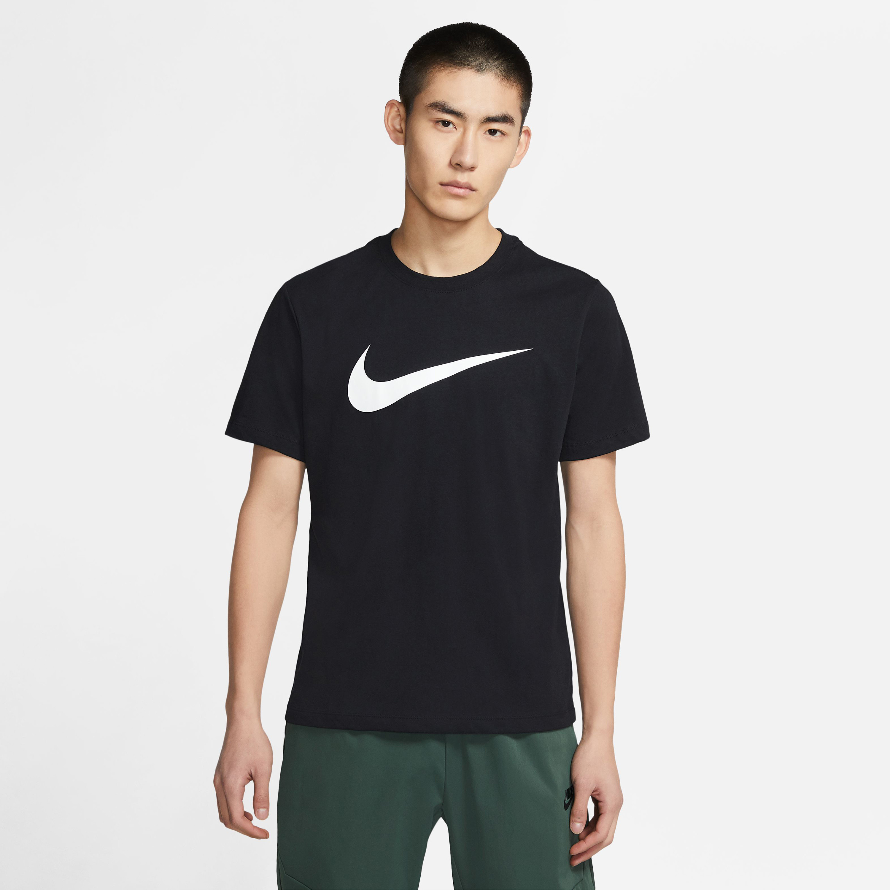 Nike Men's Sportswear Icon Swoosh Short Sleeve T-Shirt-men-clothing-sportswearandactivewear-tshirtsandpolos-image-1
